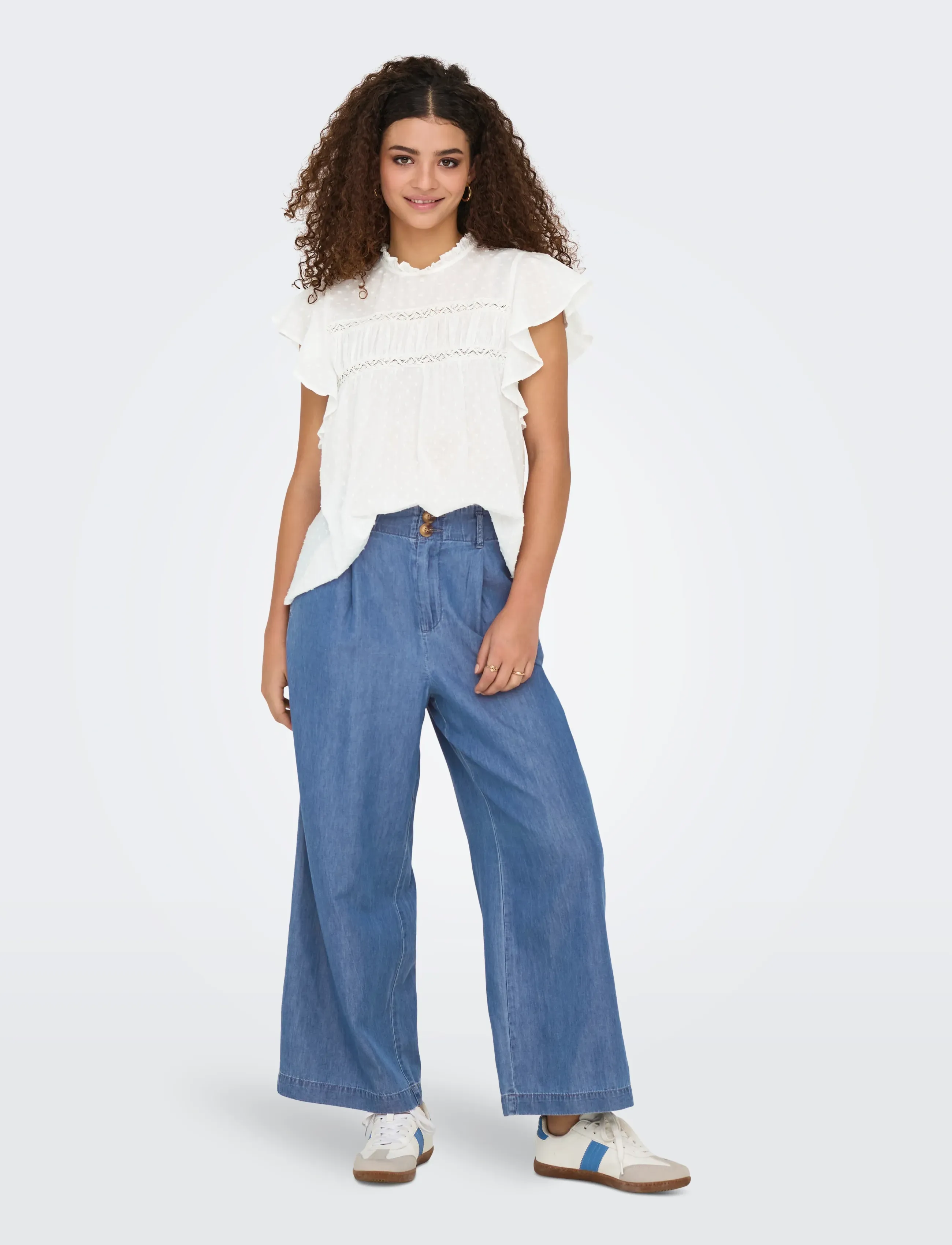 ONLY - ONLKATTI S/S DOBBY TOP WVN NOOS - short-sleeved blouses - cloud dancer - 4