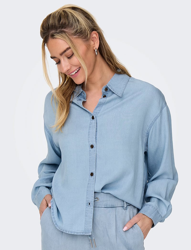 ONLY - ONLCHARIS LIFE LS SHIRT CC WVN - langärmlige hemden - light blue denim - 4