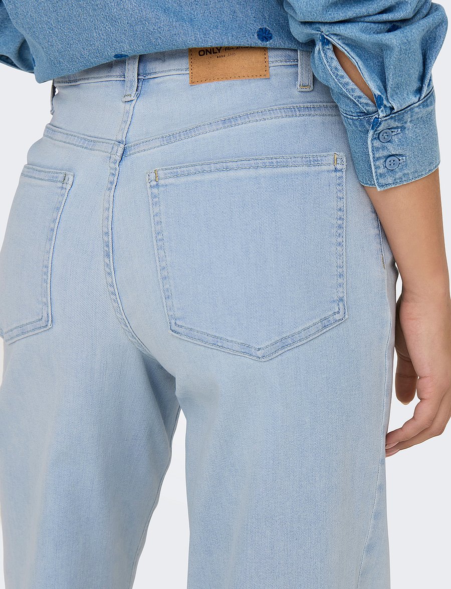 ONLY - ONLMADISON BLUSH HW WIDE DNM CRO495 NOOS - pantalons larges - light blue bleached denim - 5