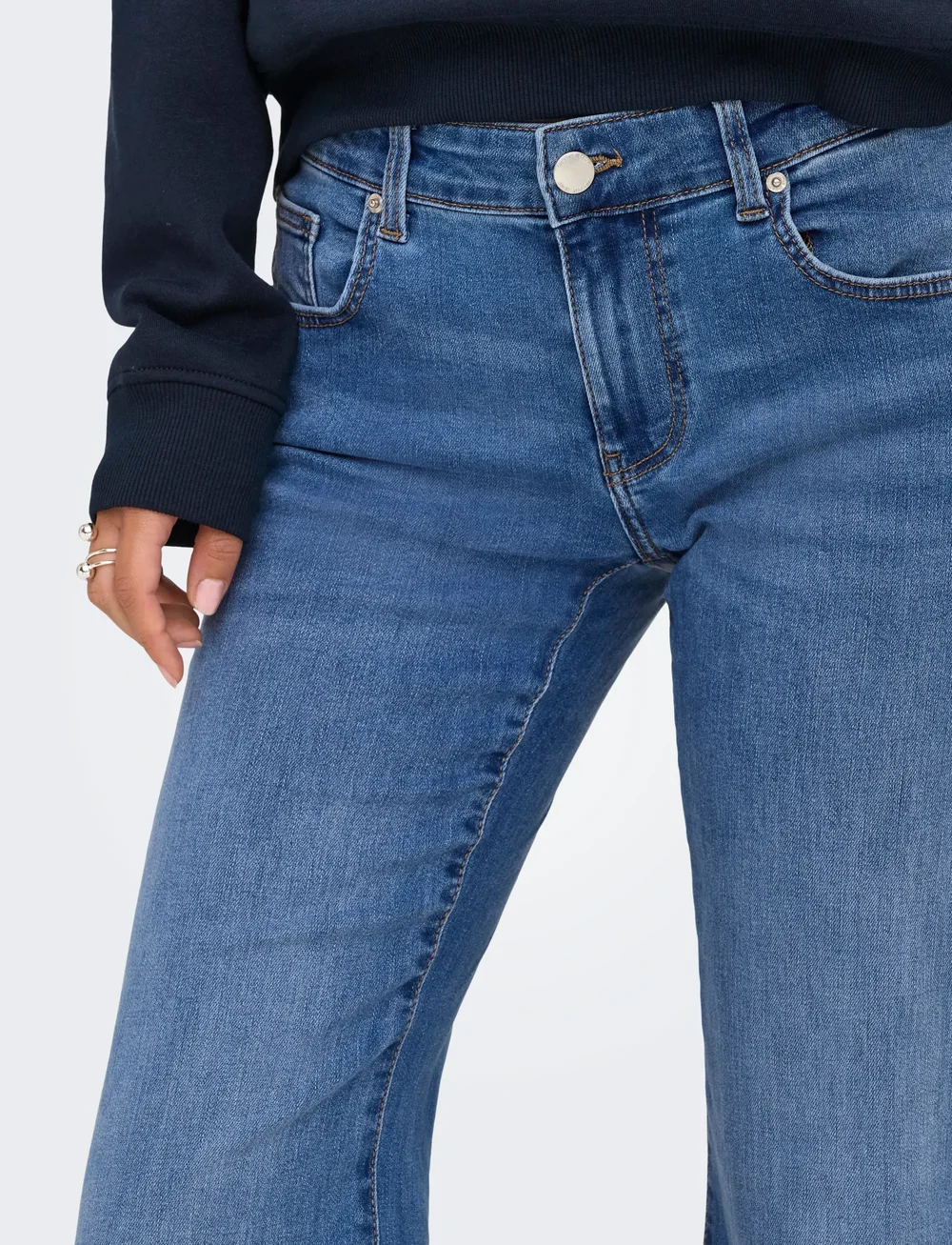 ONLY - ONLTIGER LW WIDE MB FLARED DNM PIM - flared jeans - medium blue denim - 5