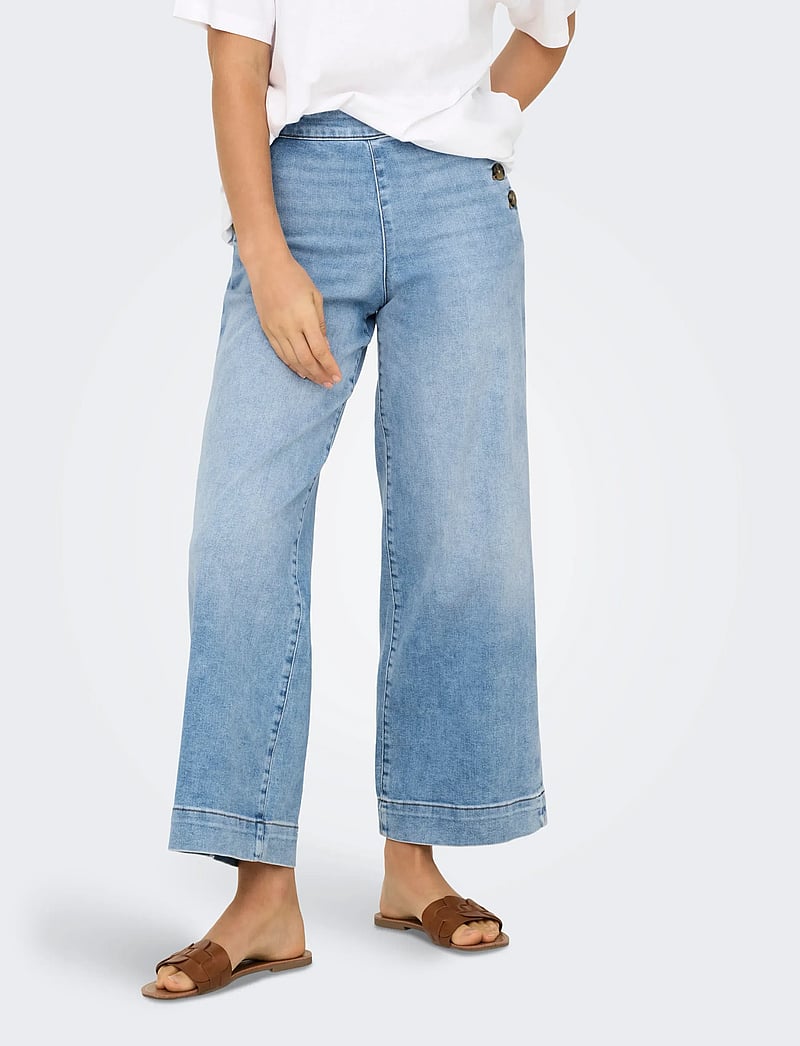 ONLY - ONLMADISON HW BUTTON WIDE CRP DNM GEN223 - wide leg jeans - light blue denim - 0
