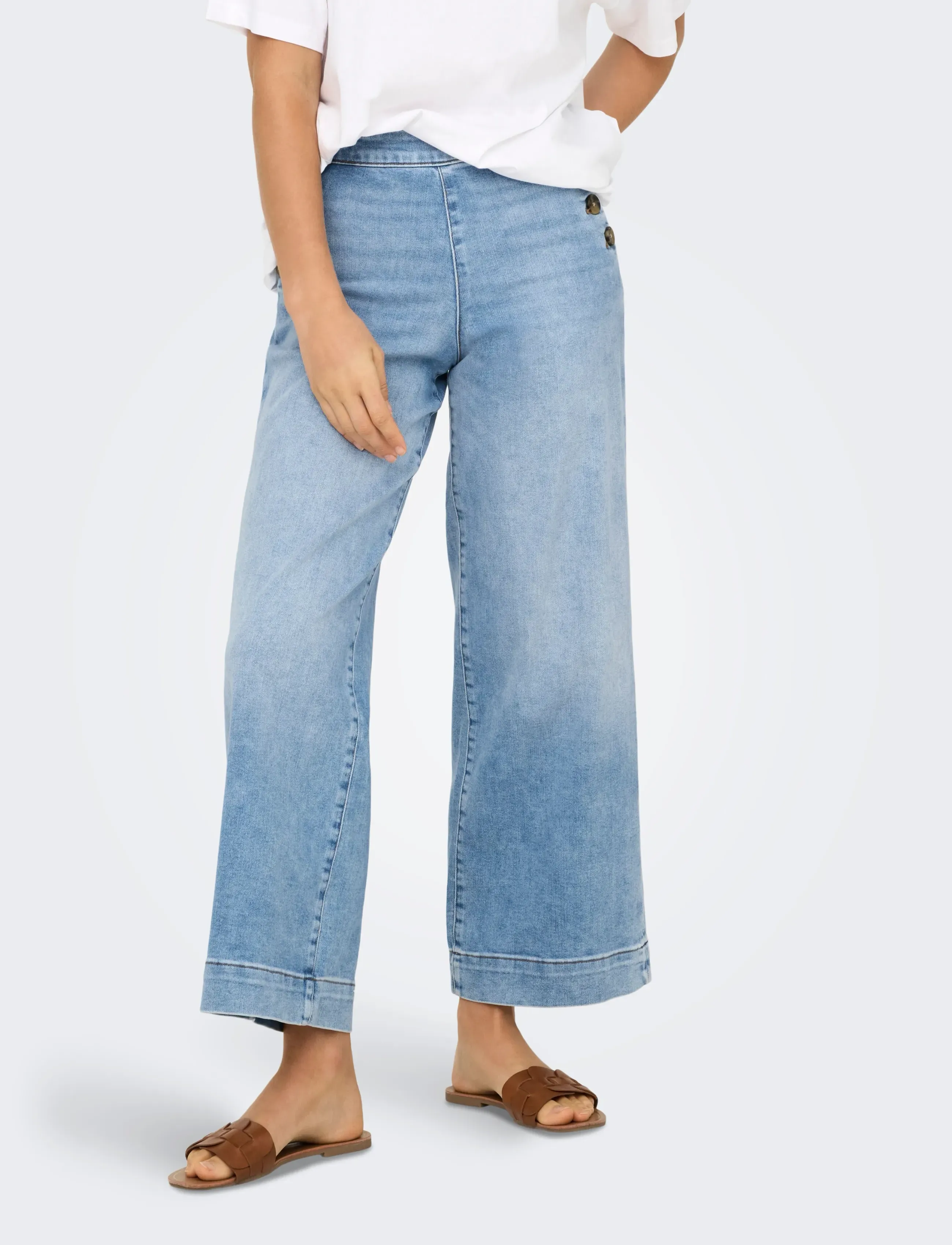 ONLY ONLMADISON HW BUTTON WIDE CRP DNM GEN223 - Farkut - LIGHT BLUE DENIM / blue
