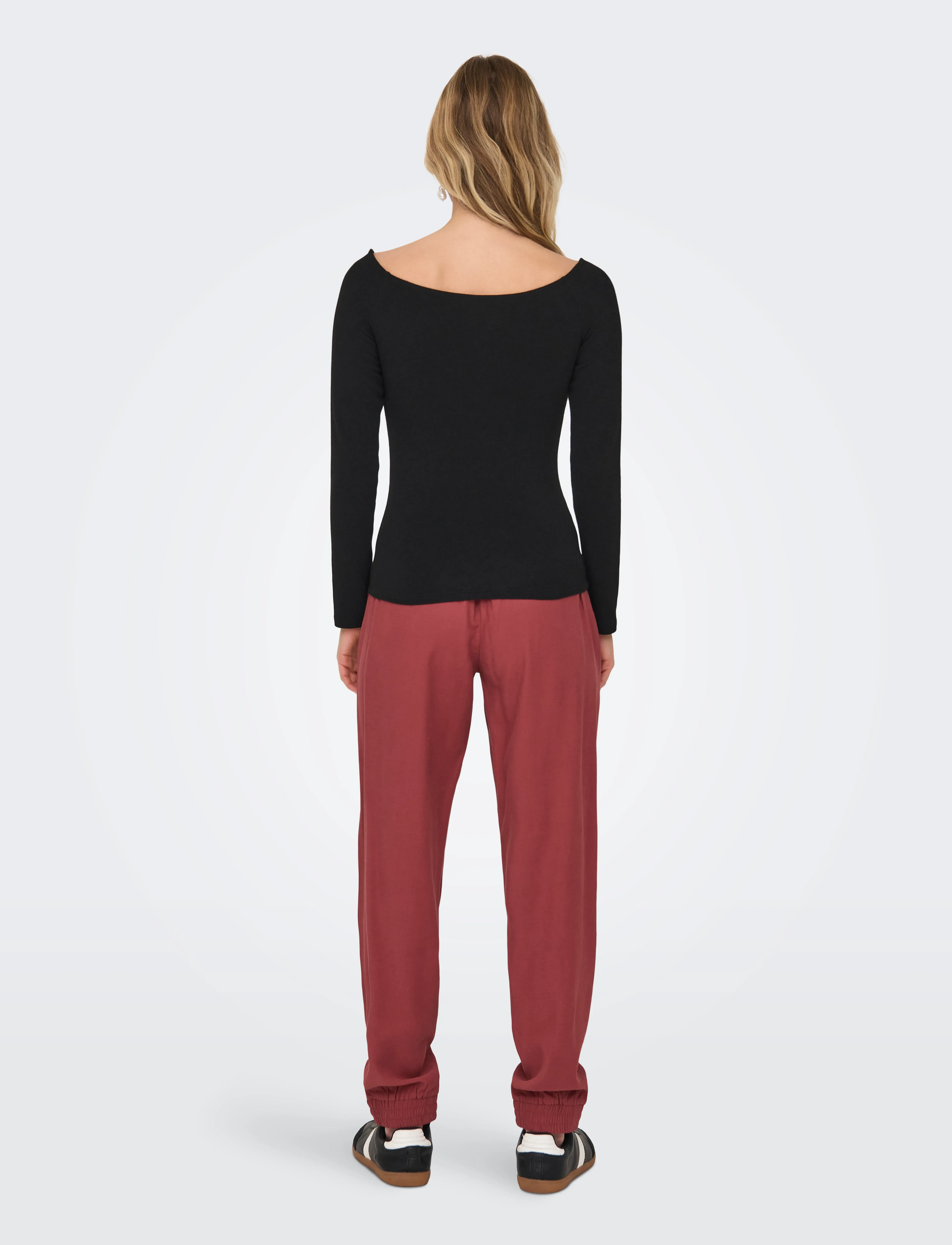 ONLY - ONLGLAMOUR L/S BOAT NECK TOP BOX CC JRS - topi ar garām piedurknēm - black - 3