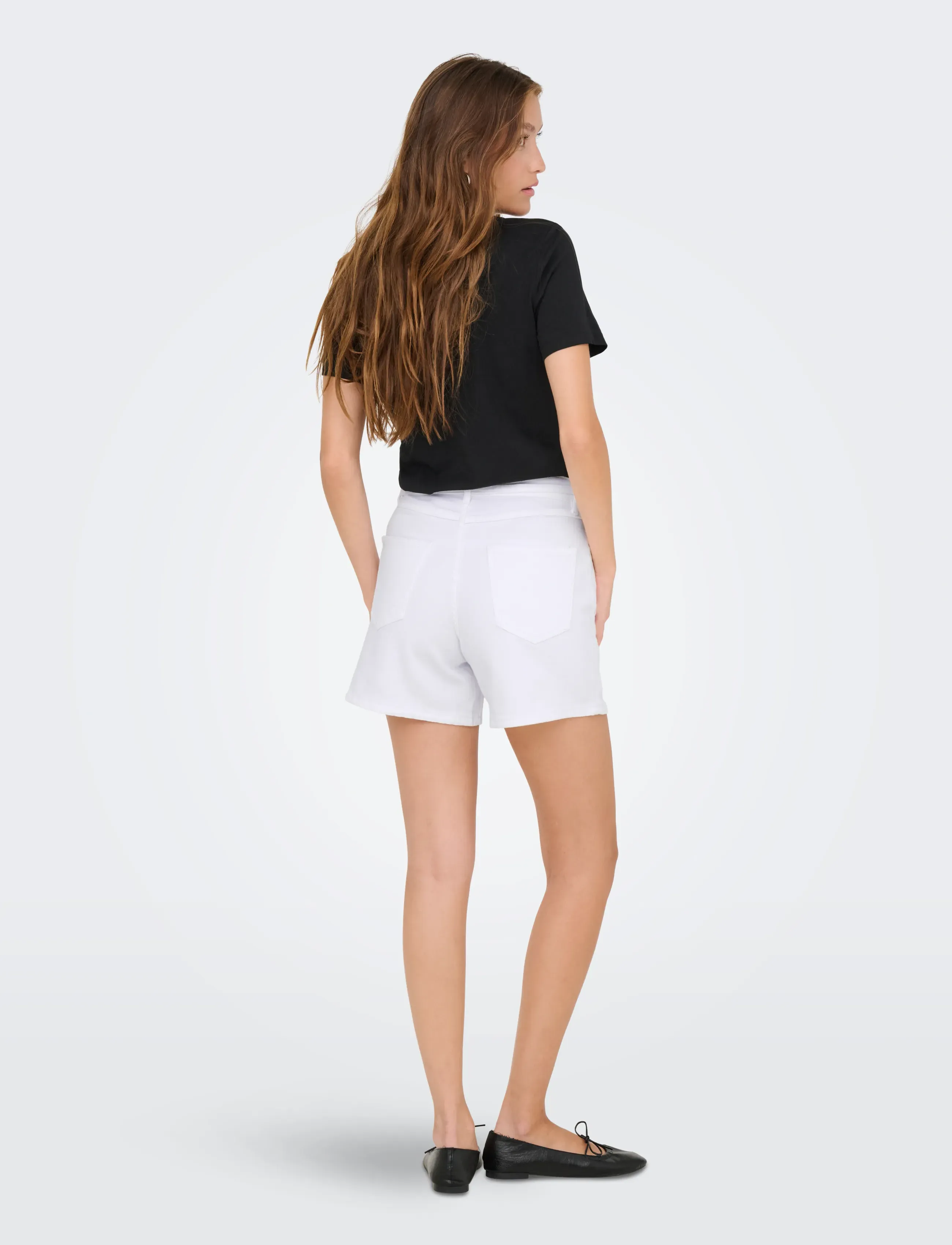 ONLY - ONLGIANNA MW BELTED SHORTS AZG DNM NOOS - jorts - white denim - 3