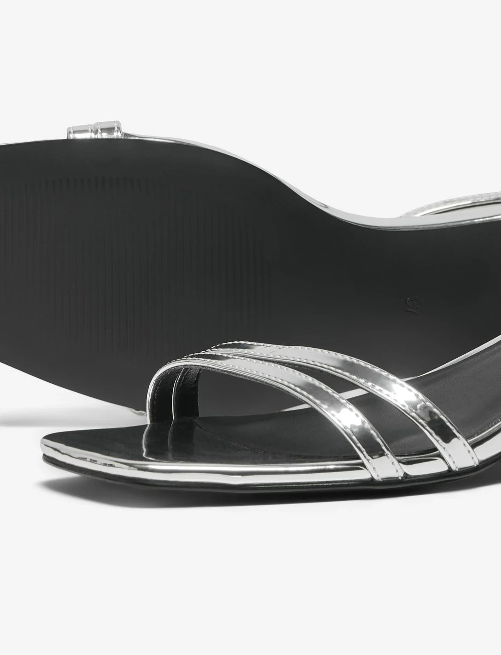 ONLY - ONLAYLIN-5 PU STRAPPY HEELED SANDAL - augstpapēžu sandales - silver - 4