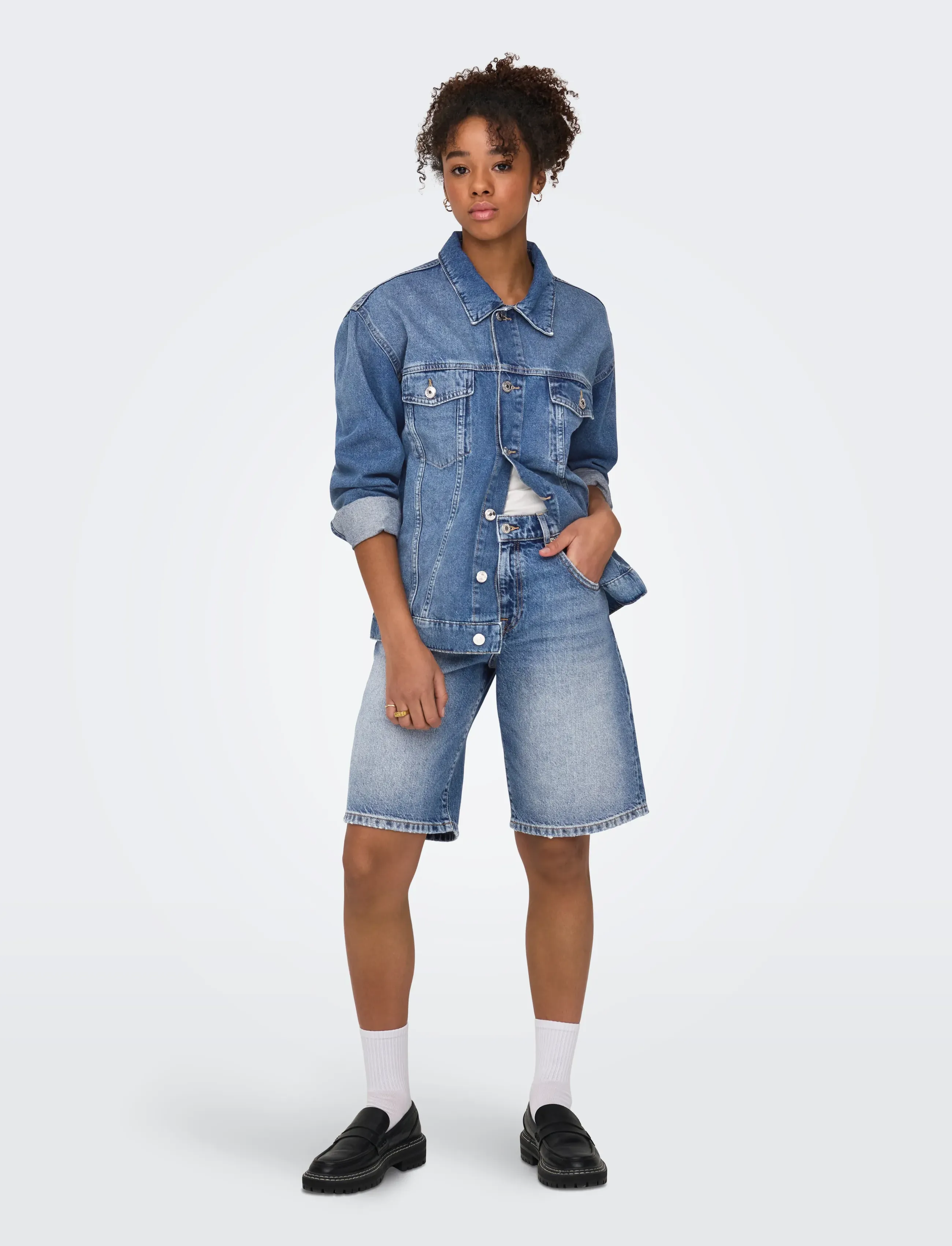ONLY - ONLMATE REG BAGGY LONG SHORTS DNM NOOS - jorts - medium blue denim - 4