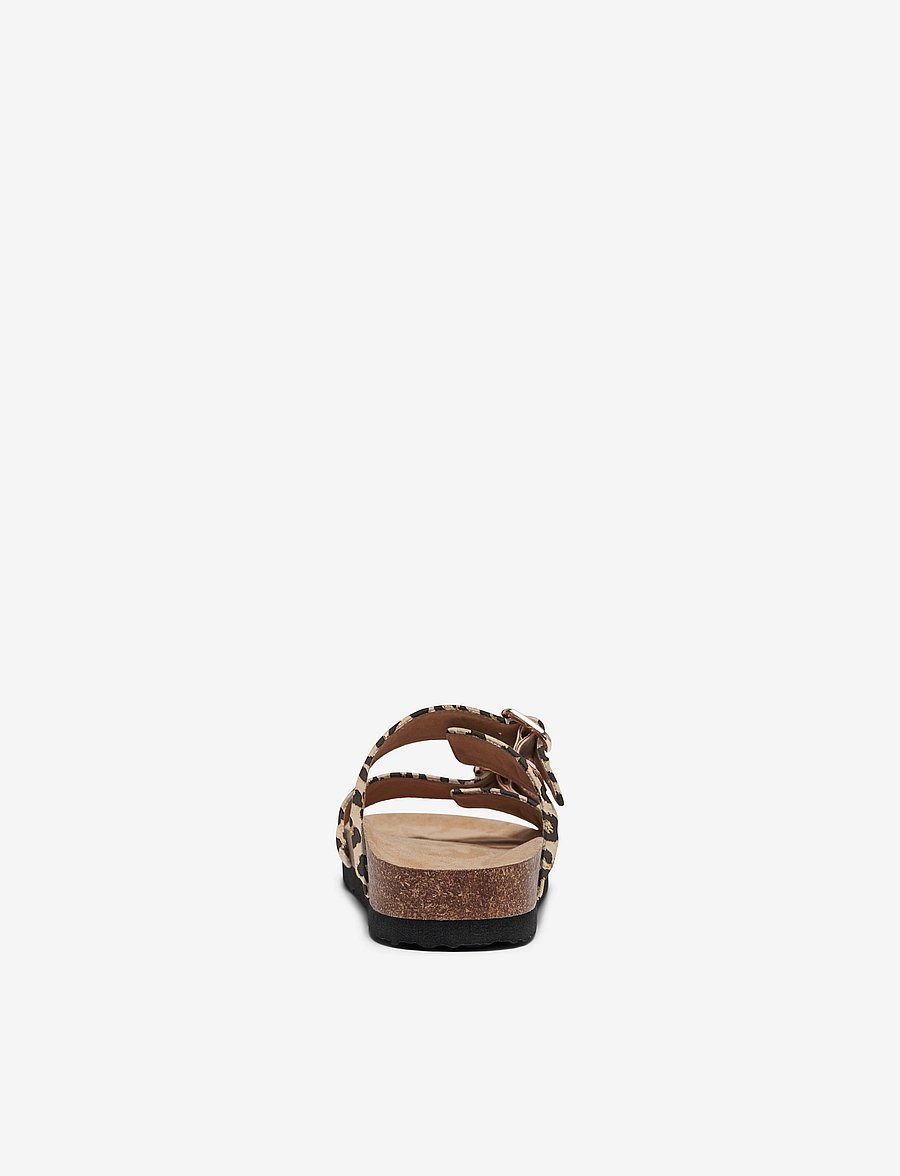 ONLY - ONLMAXI-13 LEO STRAP BUCKLE SANDAL - flache sandalen - beige - 2