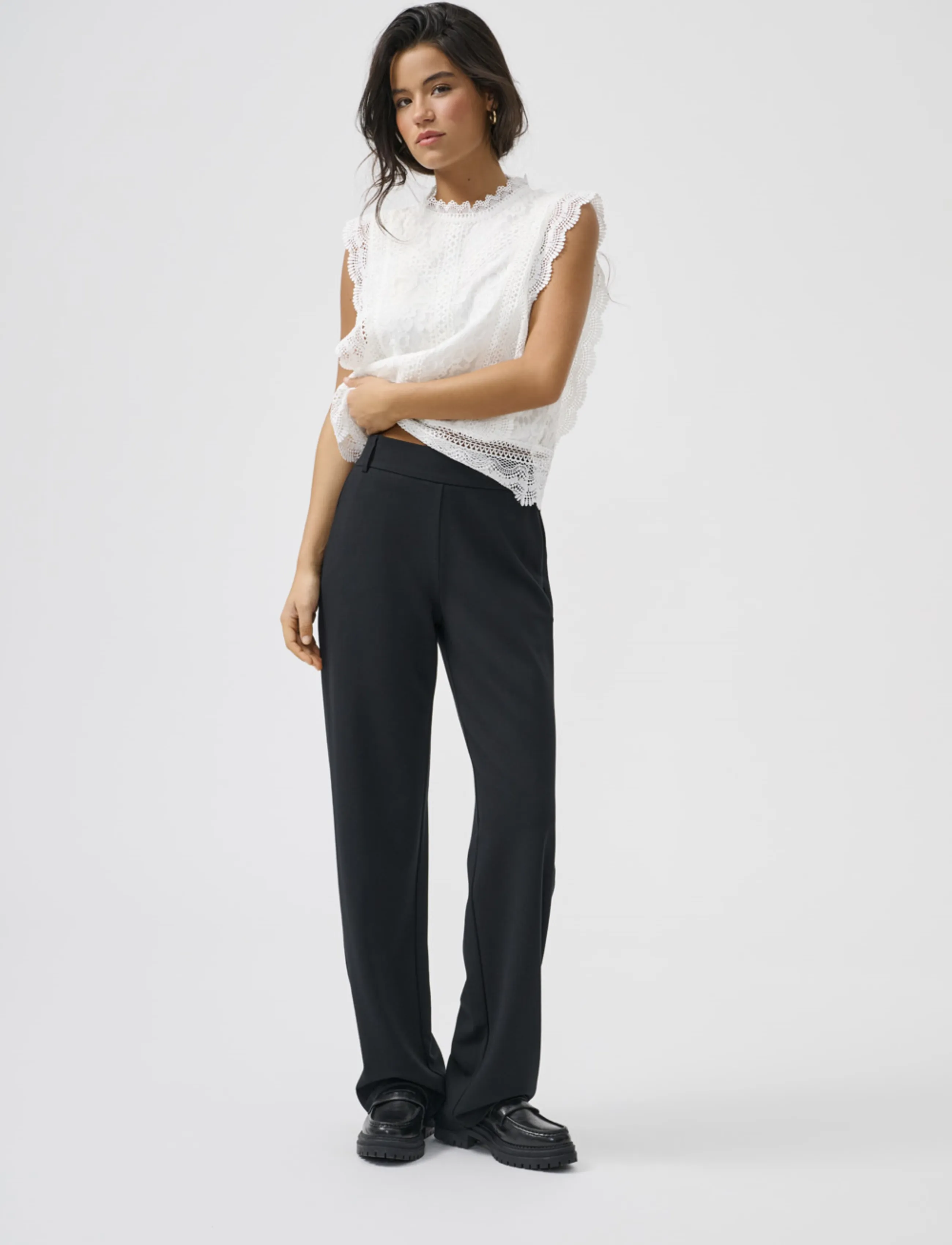 ONLY Onlpoptrash Mw Straight Pnt Noos, XS x 32, Trousers, Schwarz - Leg, Frauen