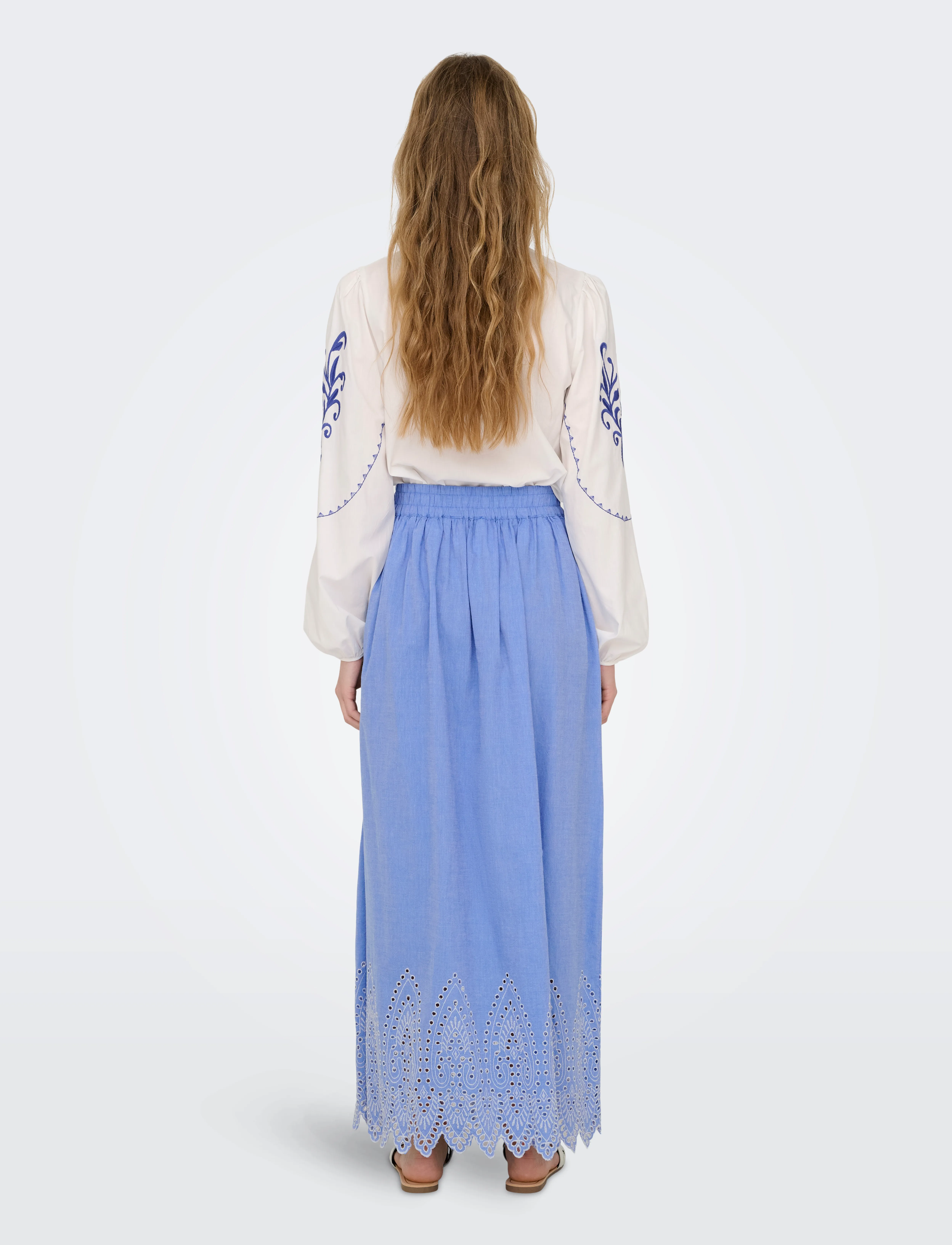 ONLY - ONLTULUM EMB MAXI SKIRT WVN - maxi nederdele - blue bonnet - 3