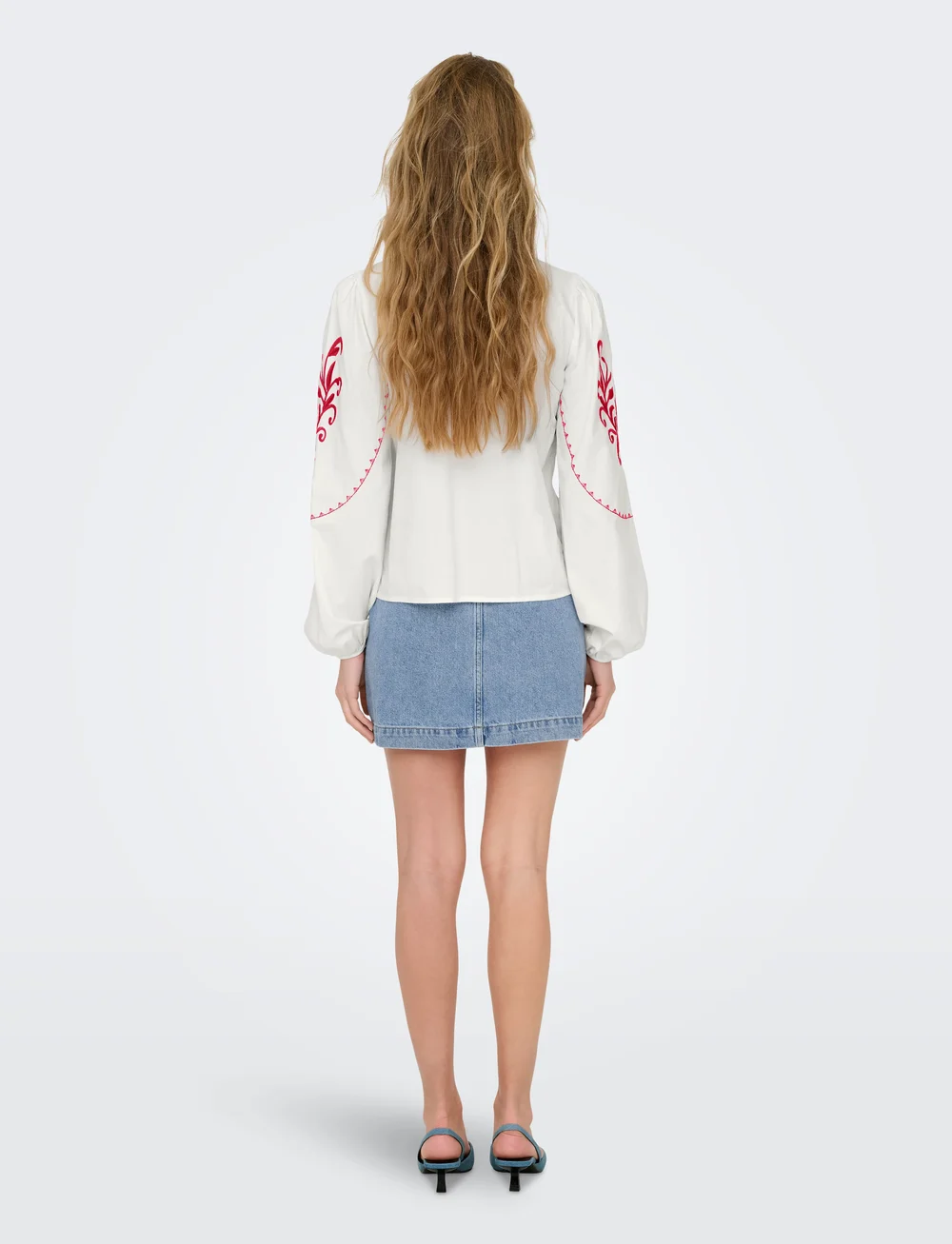 ONLY - ONLHELEN LS EMB BUTTON TOP WVN - langärmlige hemden - cloud dancer - 3