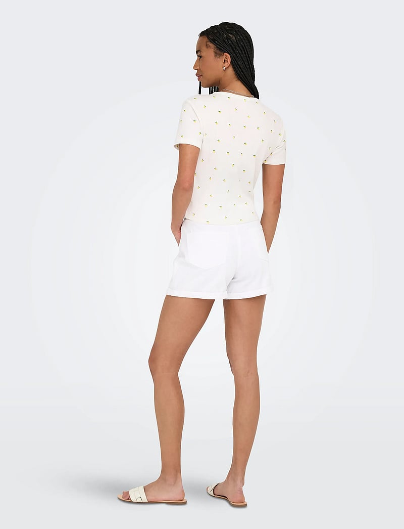 ONLY - ONLFENJA S/S AOP TOP JRS NOOS - t-shirts - cloud dancer - 3