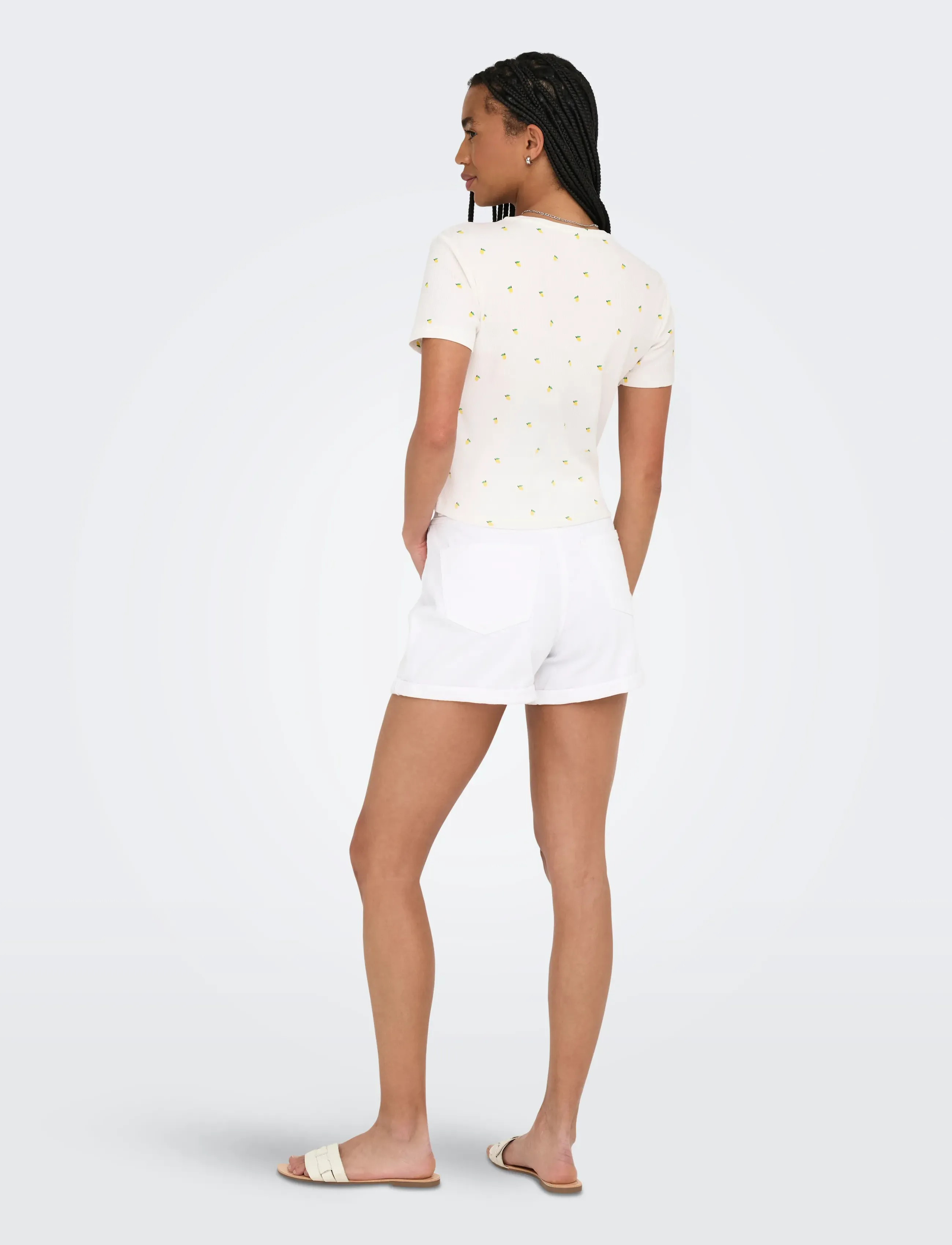 ONLY - ONLFENJA S/S AOP TOP JRS NOOS - t-shirts - cloud dancer - 3