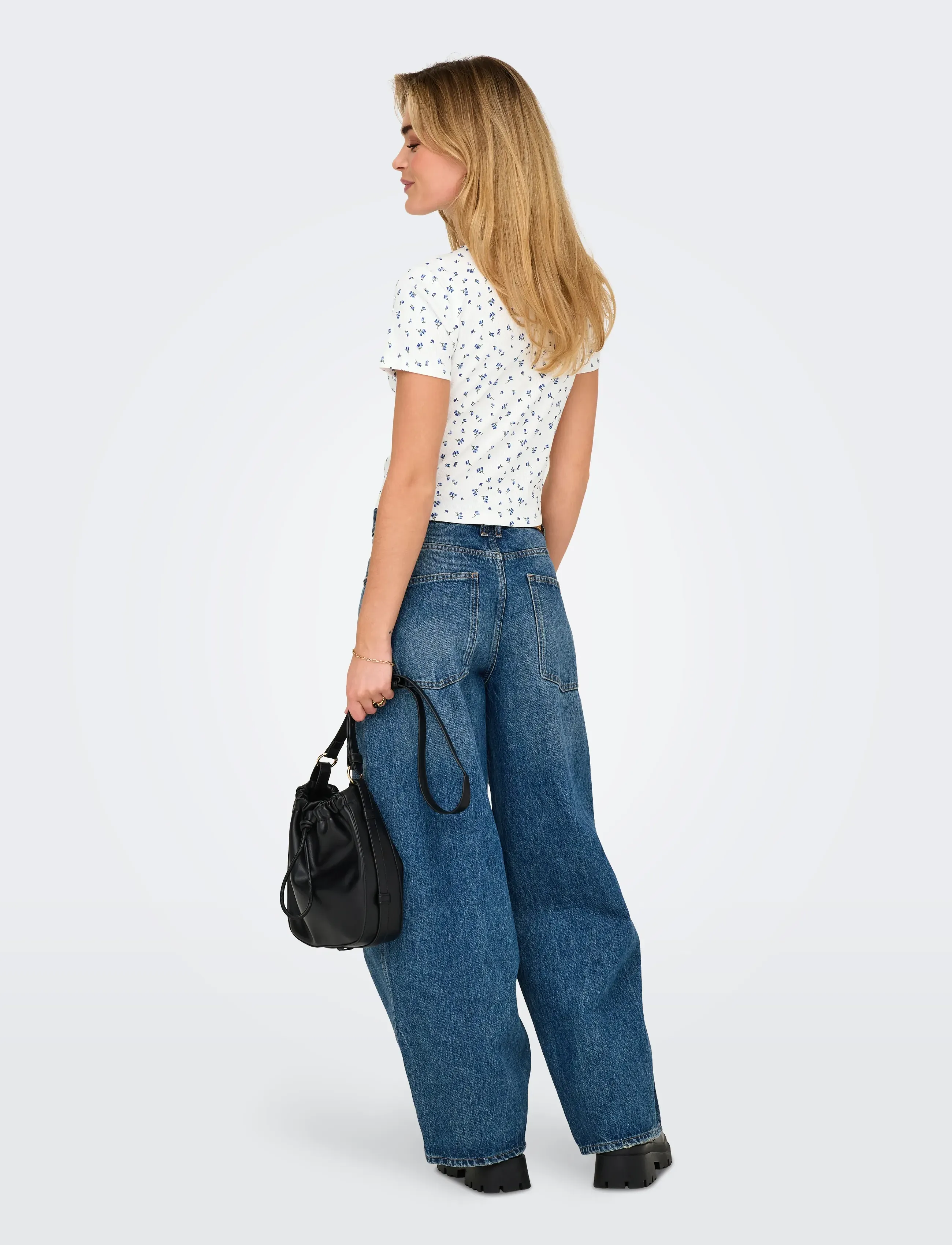 ONLY - ONLFENJA S/S AOP TOP JRS NOOS - t-shirts - cloud dancer - 3