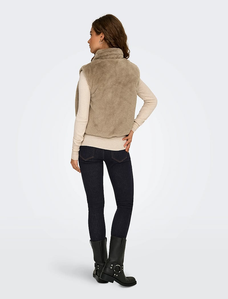 ONLY - ONLDANA FAUX FUR REV.WAISTCOAT OTW CC - efterårsjakker - silver mink - 3