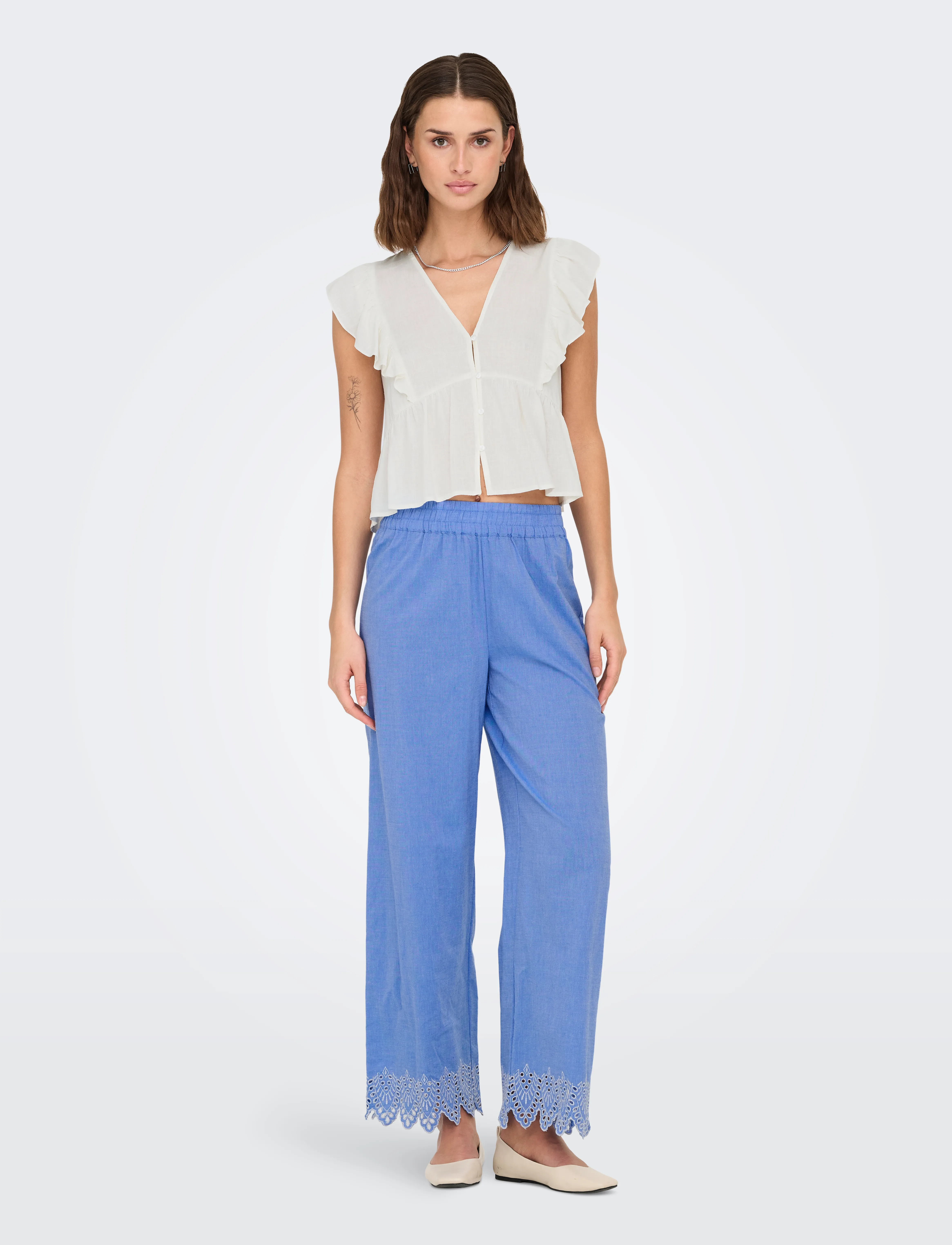 ONLY - ONLRIAN FLONCE S/S TOP WVN - kortærmede bluser - cloud dancer - 5