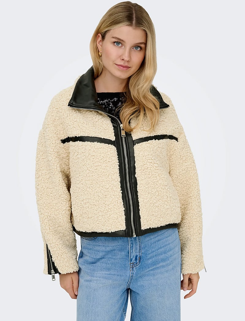 ONLY - ONLPATTI LIFE TEDDY SHORT JACKET CC OTW - frühlingsjacken - birch - 5