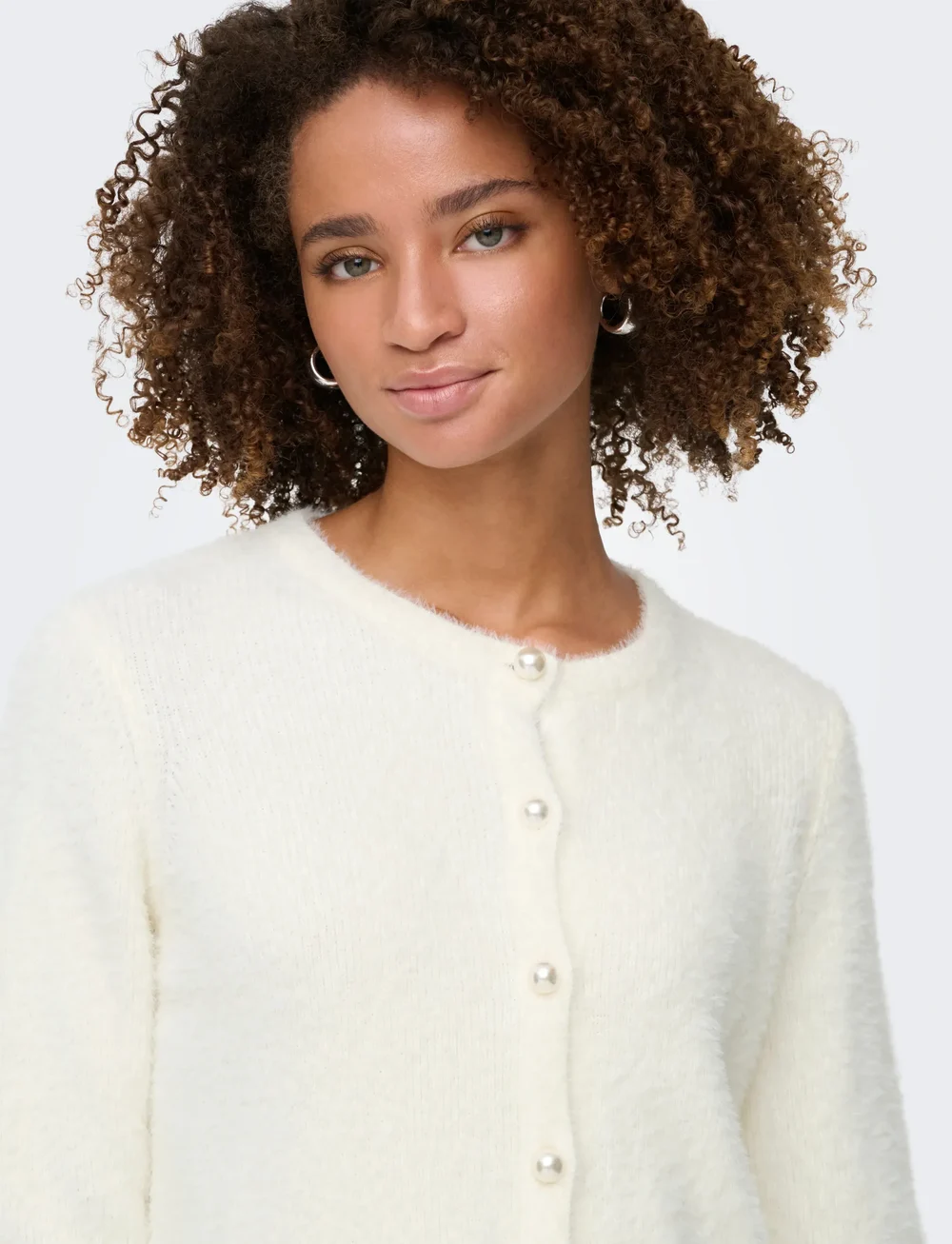 ONLY - ONLPETRA LS PEARL O-NECK CARDI CC KNT - gilets - cloud dancer - 5