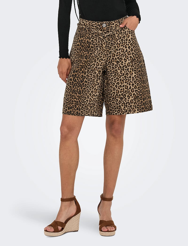 ONLY - ONLNAOMI STRING AOP BERMUDA SHORTS OTW - bermudashorts - toasted coconut - 0