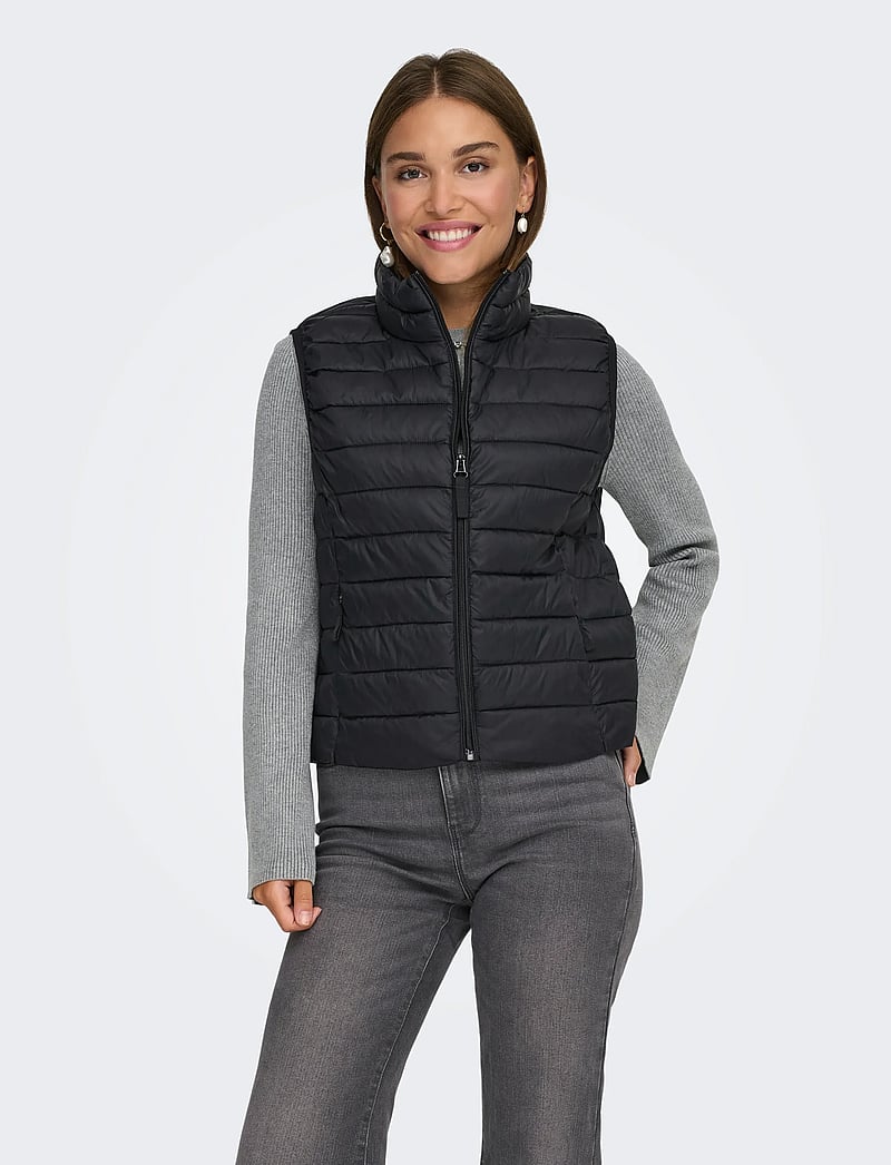 ONLY - ONLTAHIA LW QUILTED WAISTCOAT OTW NOOS - frühlingsjacken - black - 0