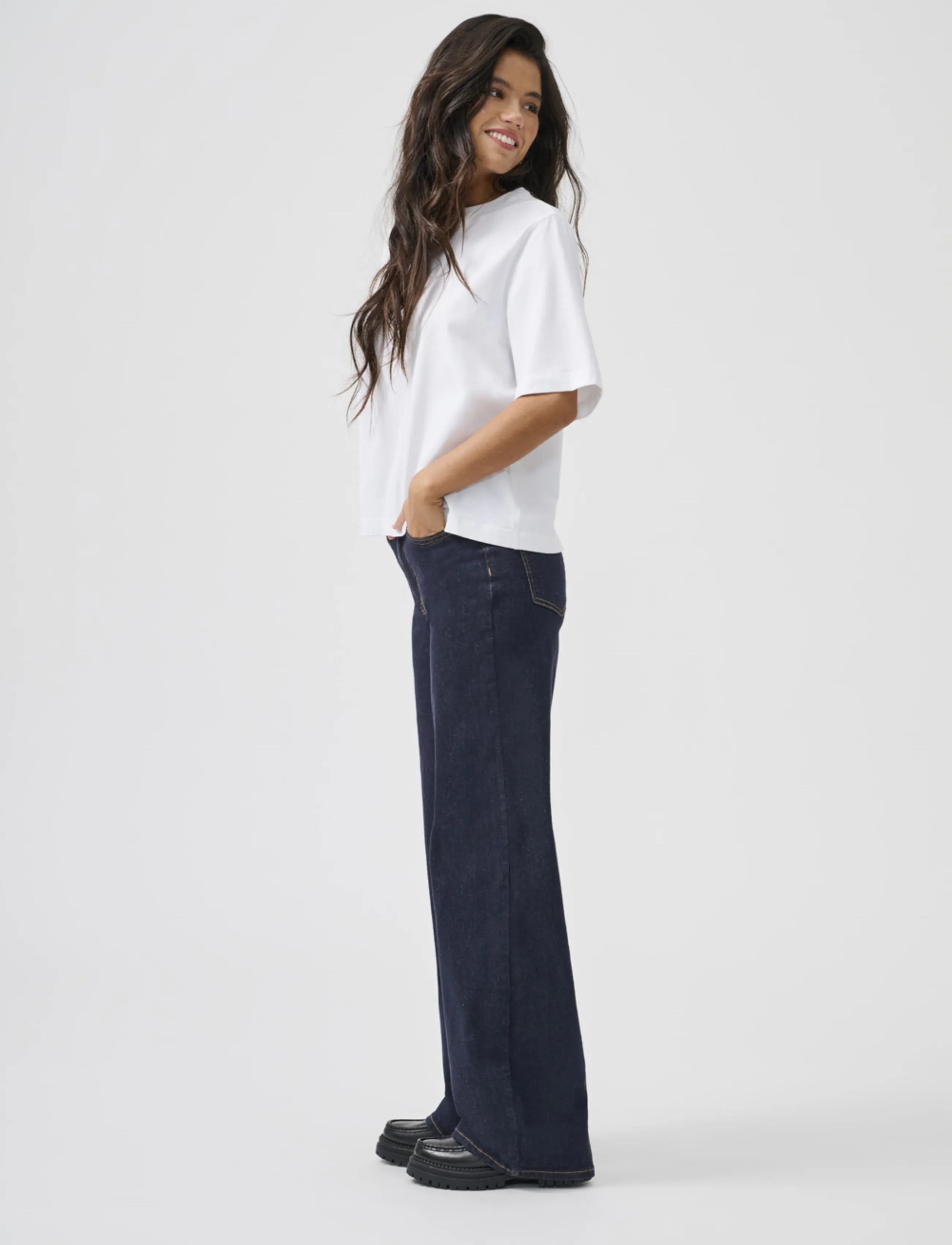 ONLY ONLMADISON BLUSH HW WIDE DNM REA024 NOOS - Tøj - DARK BLUE DENIM / navy