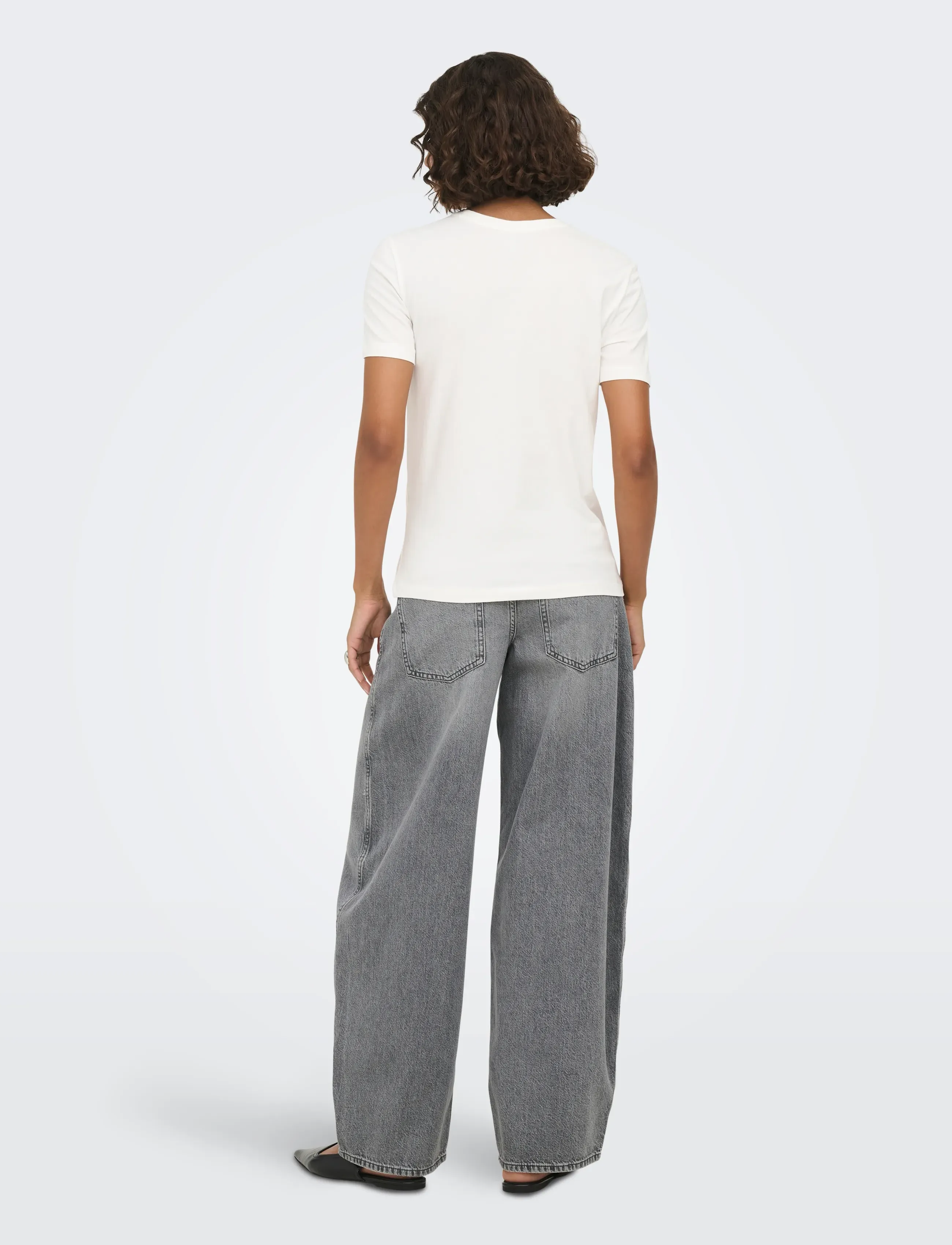 ONLY - ONLBARIA REG S/S TOP BOX JRS - cloud dancer - 3