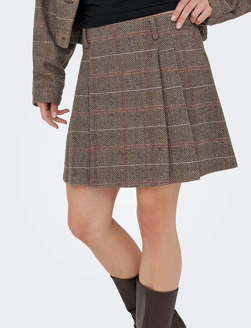 ONLY - ONLRICCA LIFE CHECK MW SKIRT OTW - plisserede nederdele - seal brown - 4