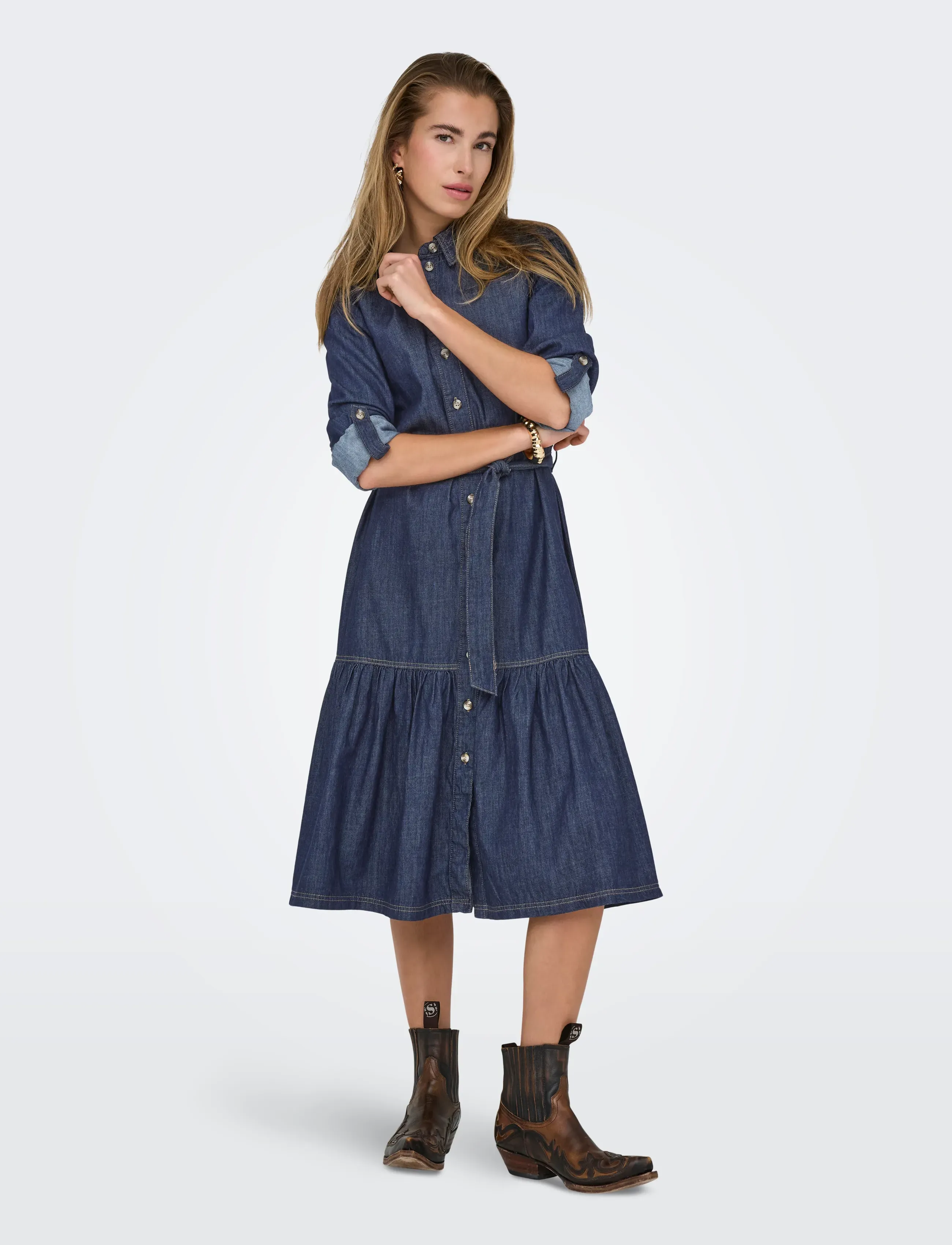 ONLY - ONLSEVIGNY FRILL 3/4 SL LONG DRESS DNM - robes chemises - dark blue denim - 4