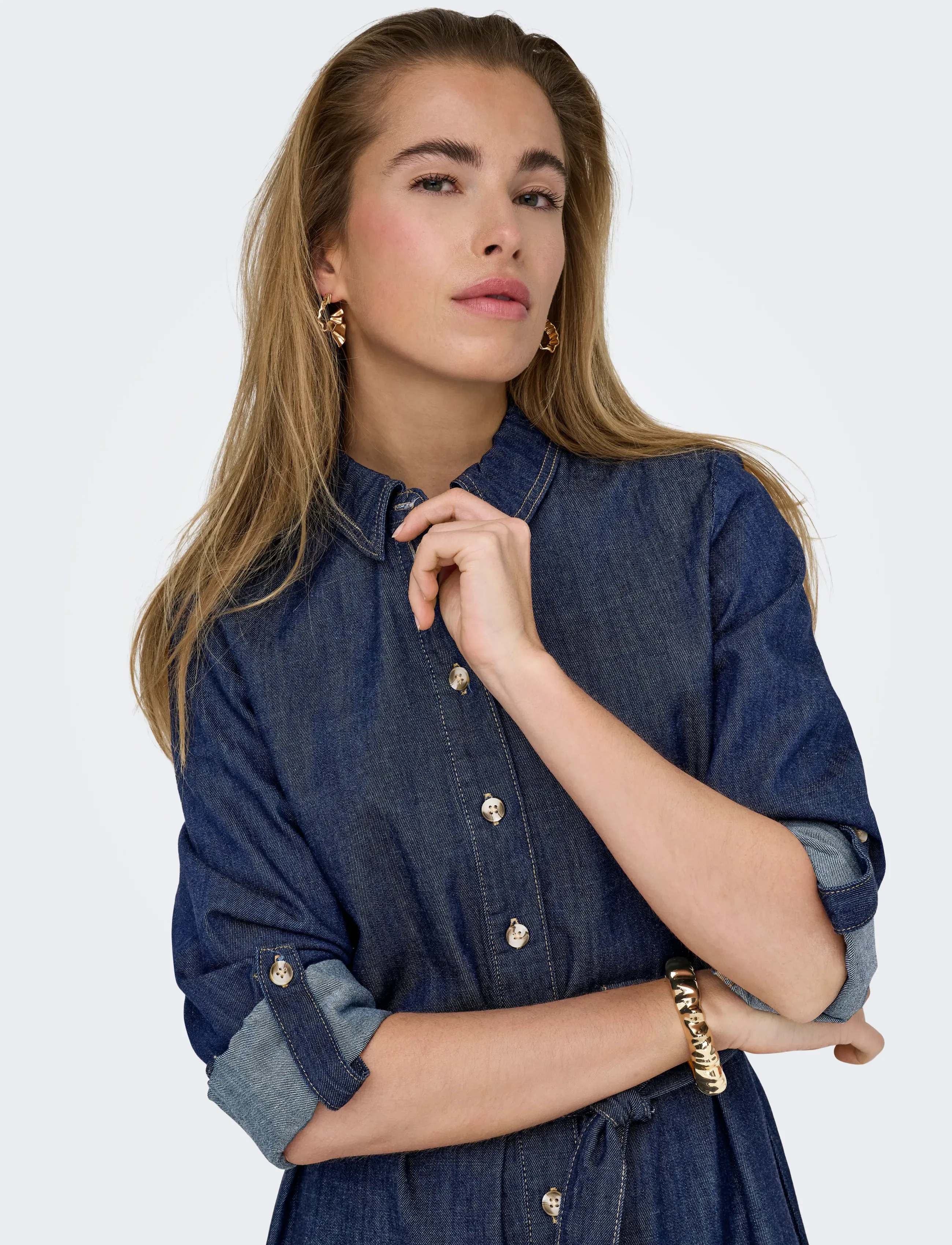 ONLY - ONLSEVIGNY FRILL 3/4 SL LONG DRESS DNM - robes chemises - dark blue denim - 5