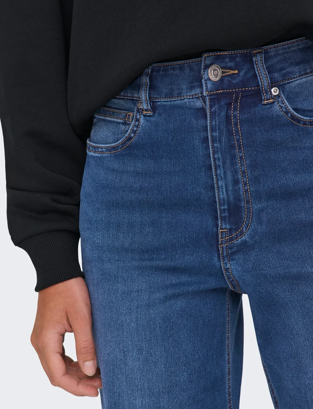ONLY - ONLMADISON-ROYAL HW WIDE DNM BF GUA - hosen mit weitem bein - dark blue denim - 5