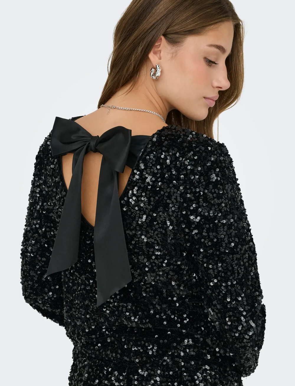ONLY - ONLCONFIDENCE L/S SEQUIN BOW TOP JRS - langärmlige blusen - black - 4
