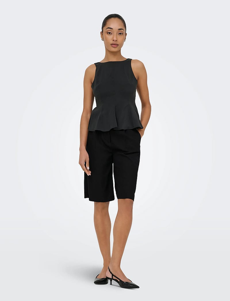 ONLY - ONLGOA HW LINEN BL LONG SHORTS CC TLR - linen shorts - black - 4