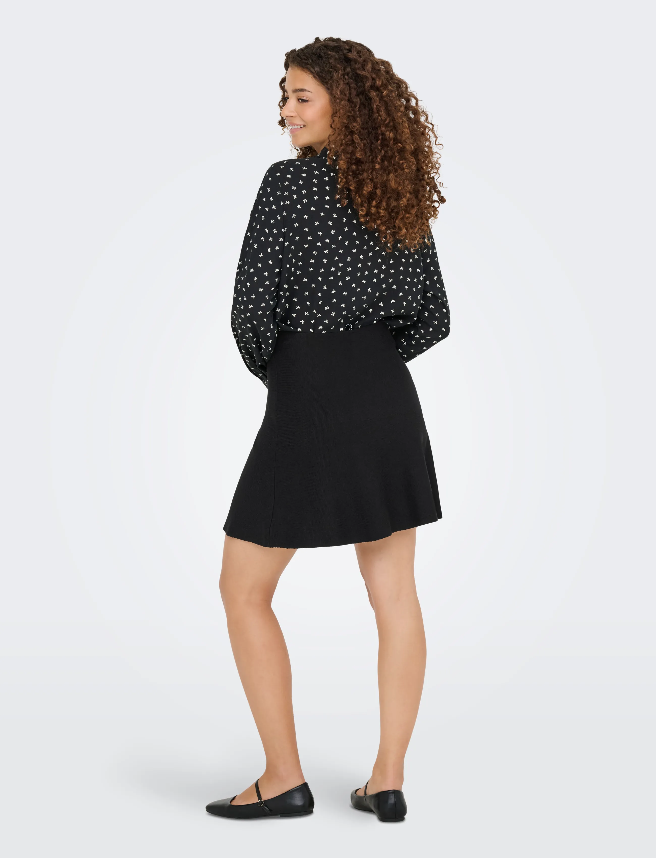 ONLY - ONLMELLII SHORT SKIRT KNT - black - 3
