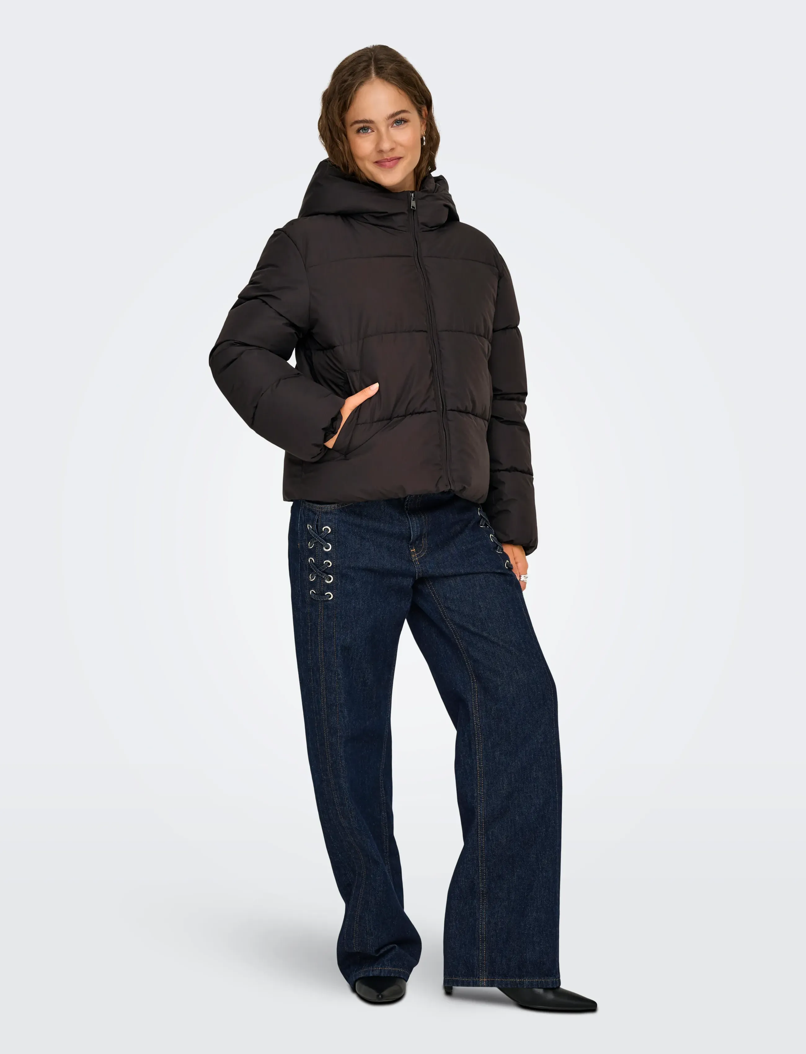 ONLY - ONLJUTA SHORT PUFFER OTW NOOS - frühlingsjacken - chocolate torte - 4