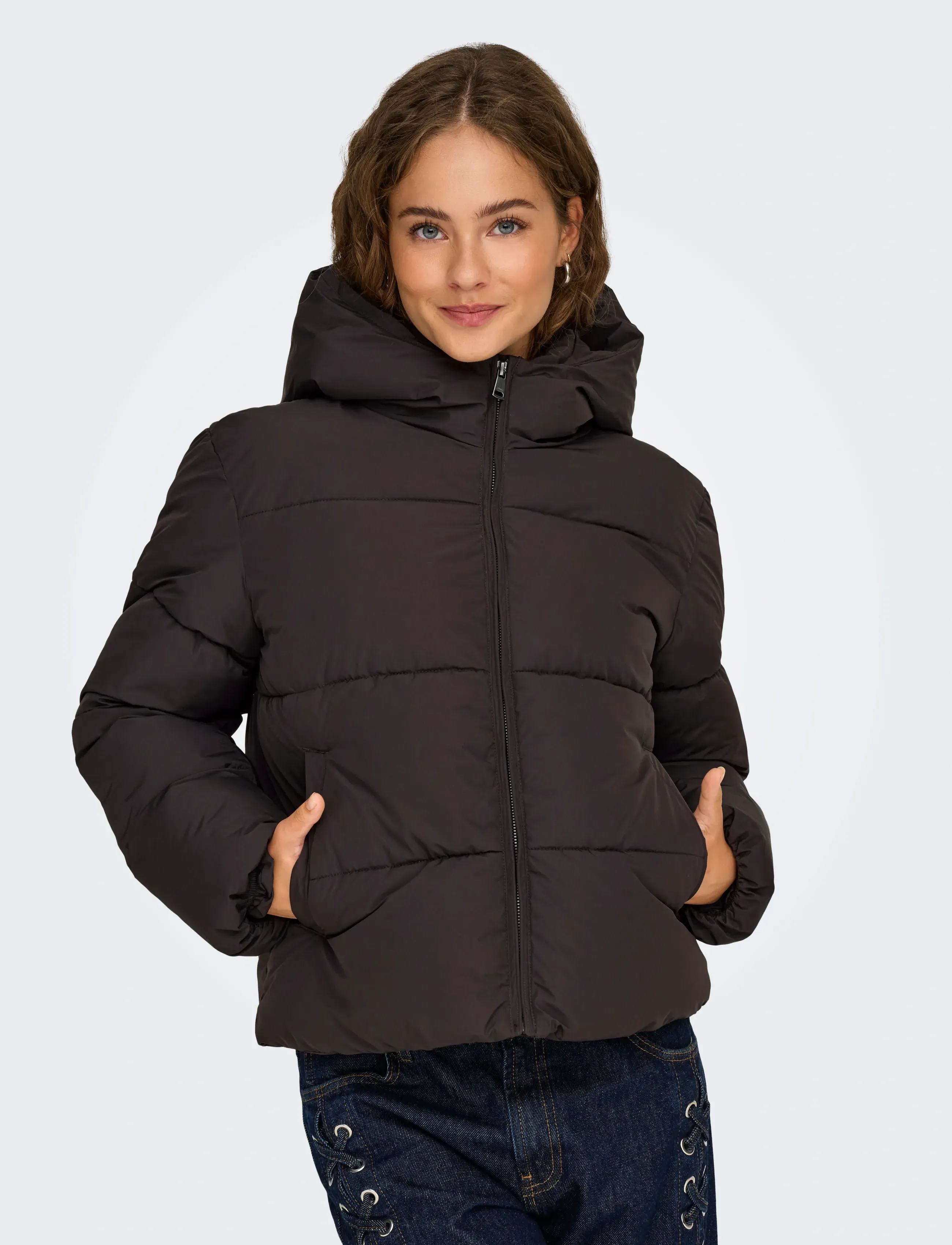 ONLY - ONLJUTA SHORT PUFFER OTW NOOS - frühlingsjacken - chocolate torte - 5