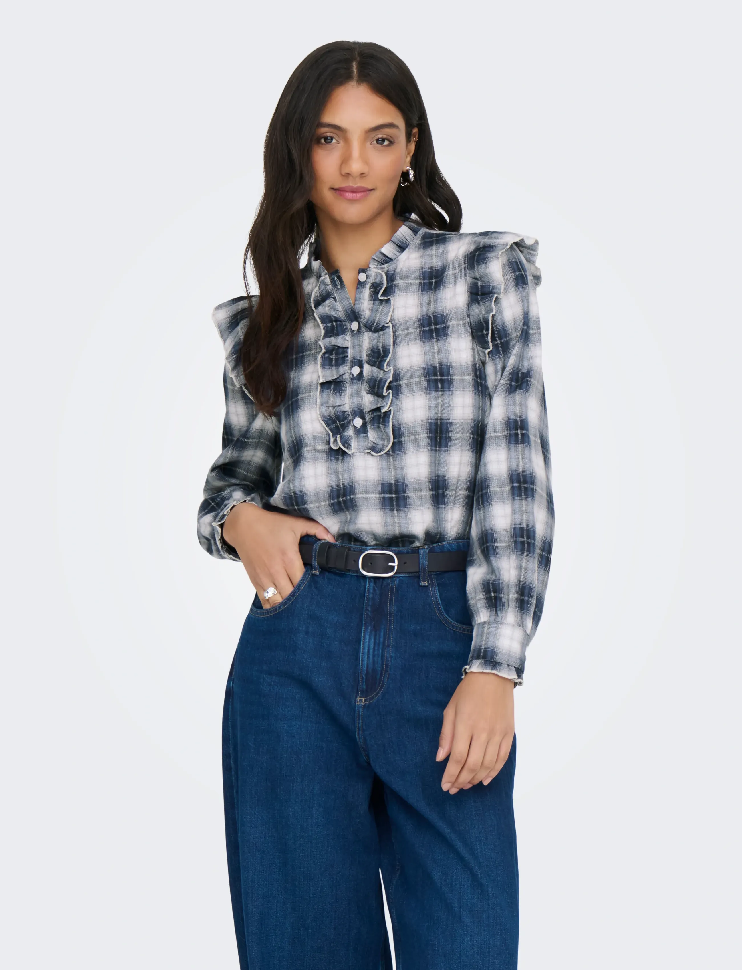 ONLY ONLFIGA L/S FLOUNCE TOP WVN - Langärmlige Hemden - CLOUD DANCER / blue