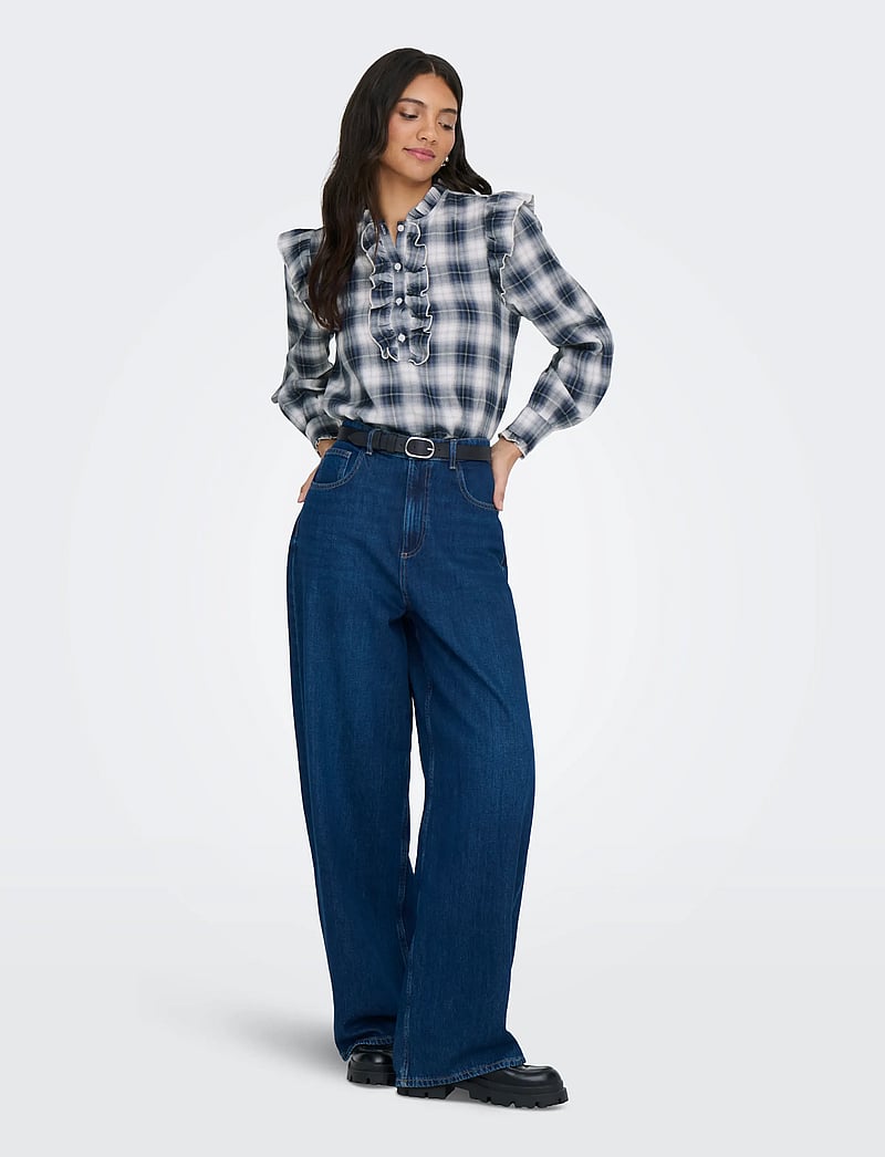 ONLY - ONLFIGA L/S FLOUNCE TOP WVN - chemises à manches longues - cloud dancer - 4