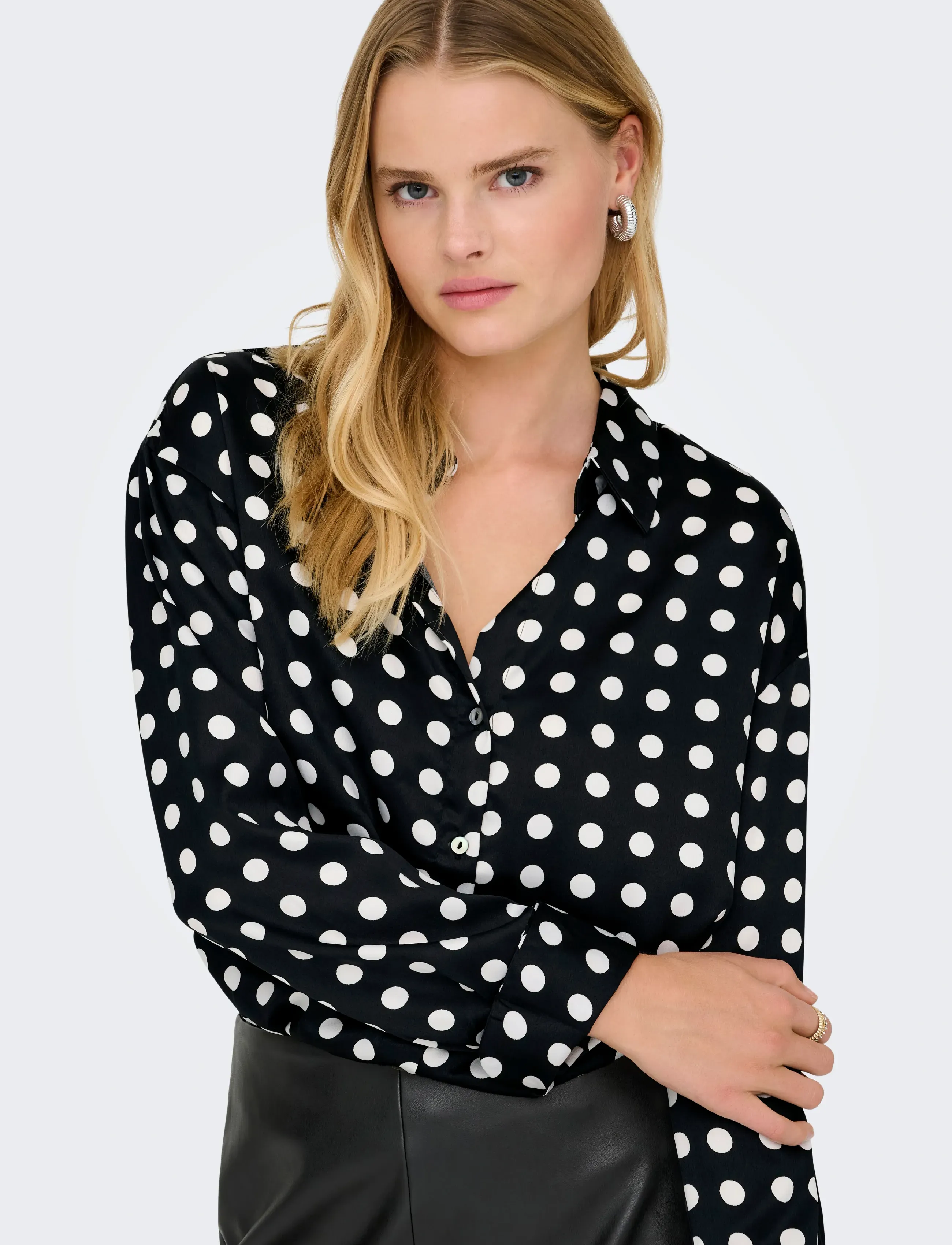ONLY - ONLLYDIA L/S SATIN SHIRT WVN - langærmede skjorter - black - 5