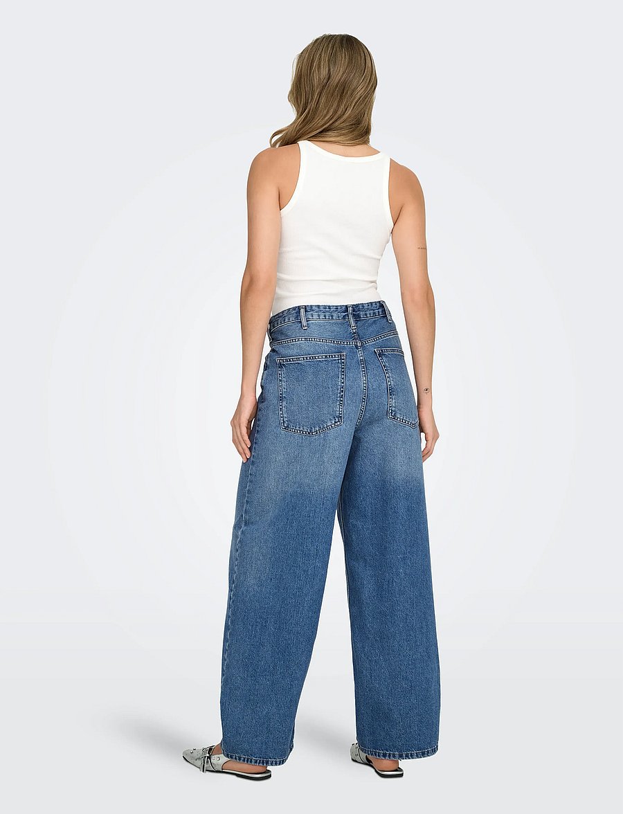 ONLY - ONLAMBER LW ASYM OVERSIZ BAGGY DNM TAI - pantalons larges - medium blue denim - 3