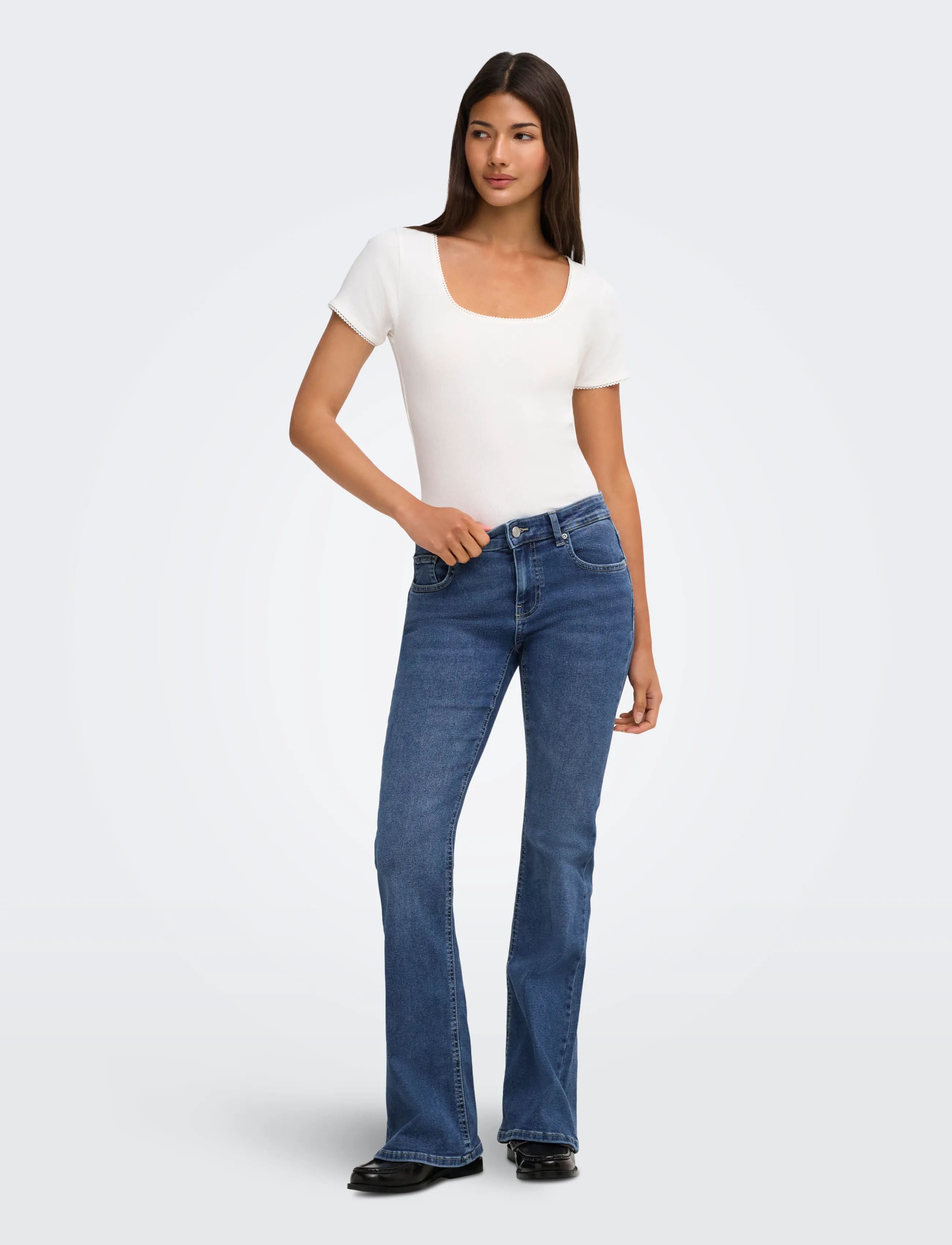 ONLY - ONLPHOEBE LW B-P FLARE DNM PIM454 NOOS - medium blue denim - 4