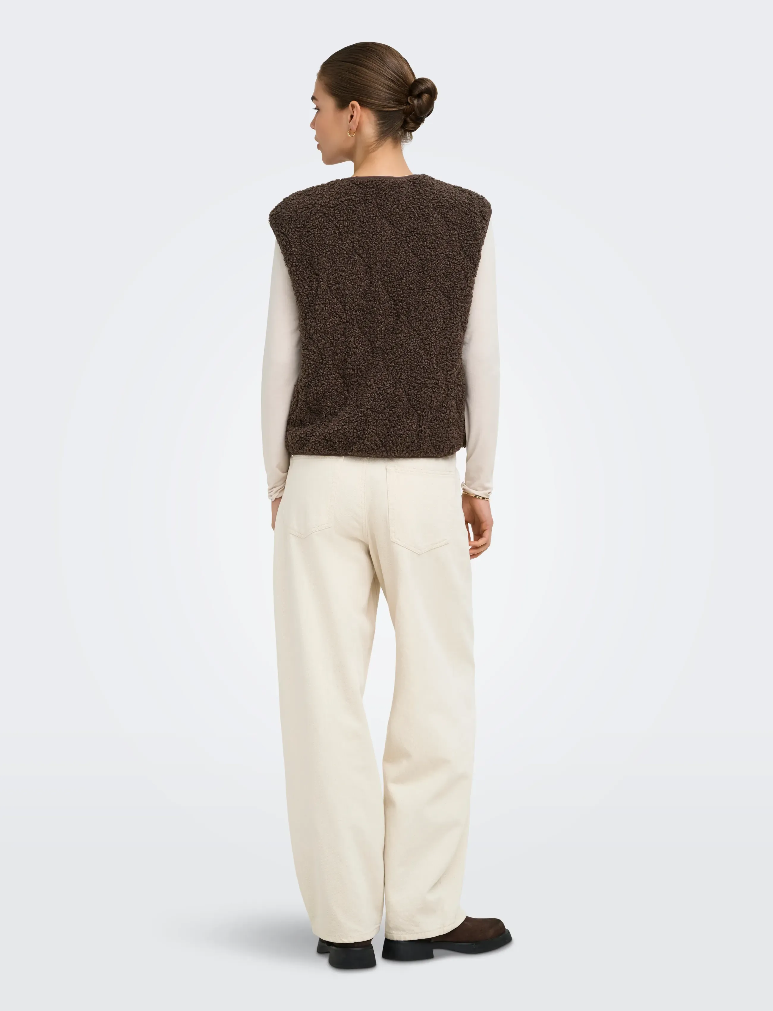 ONLY - ONLINES TEDDY WAISTCOAT CC OTW - fleece- und teddy-westen - chocolate martini - 3
