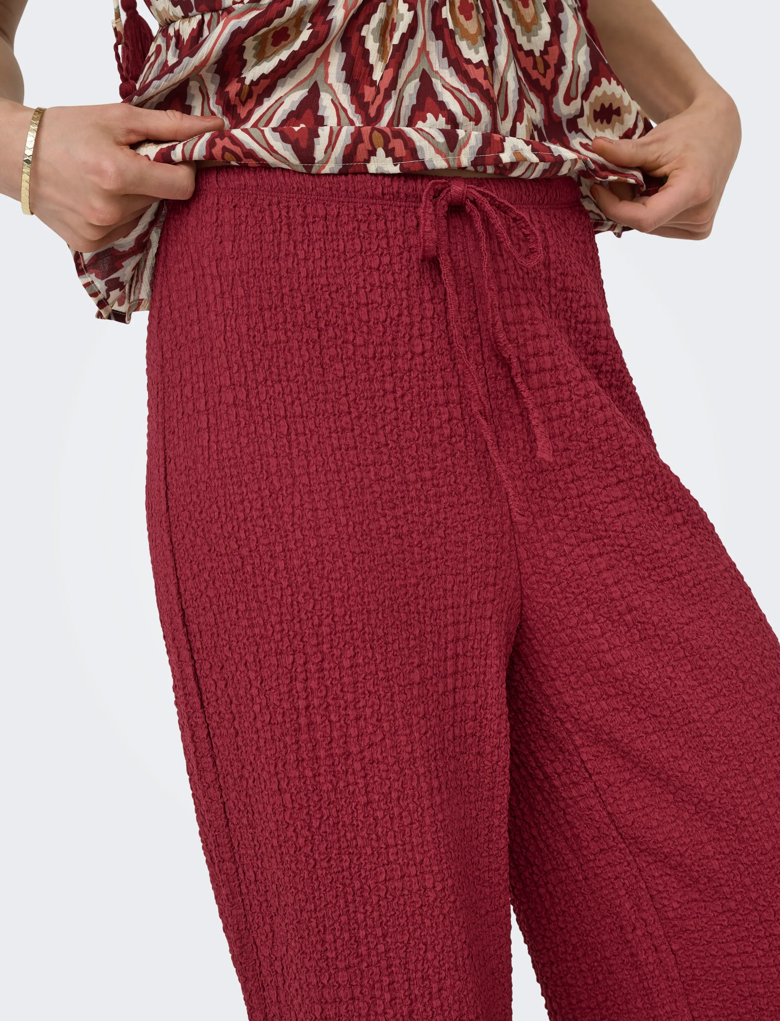 ONLY - ONLERIKKA HW WIDE CRINKLE PANT PNT - bukser med brede ben - brick red - 5