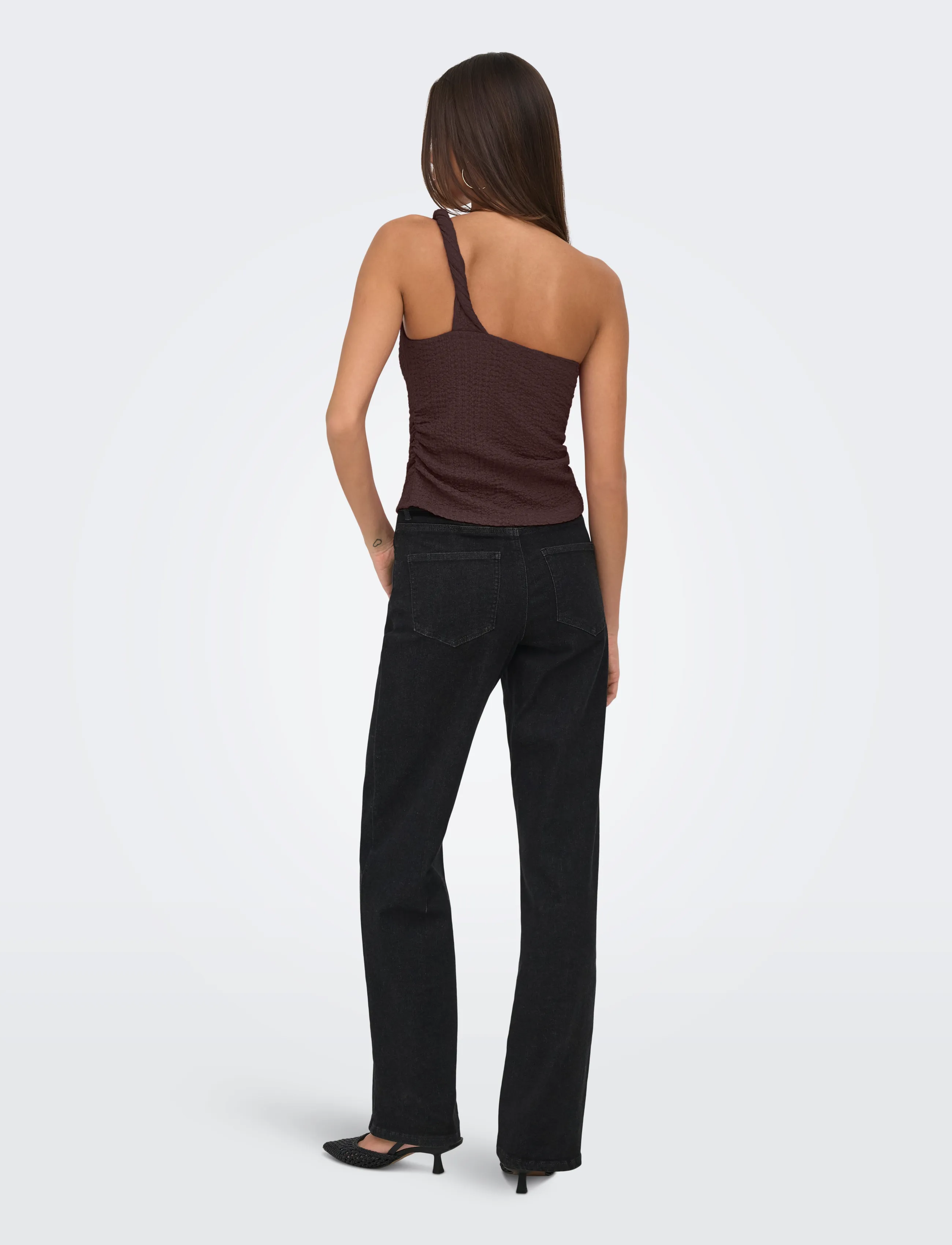 ONLY - ONLERIKKA ASSYMETRIC CRINKLE TOP PNT - varrukateta topid - coffee bean - 3