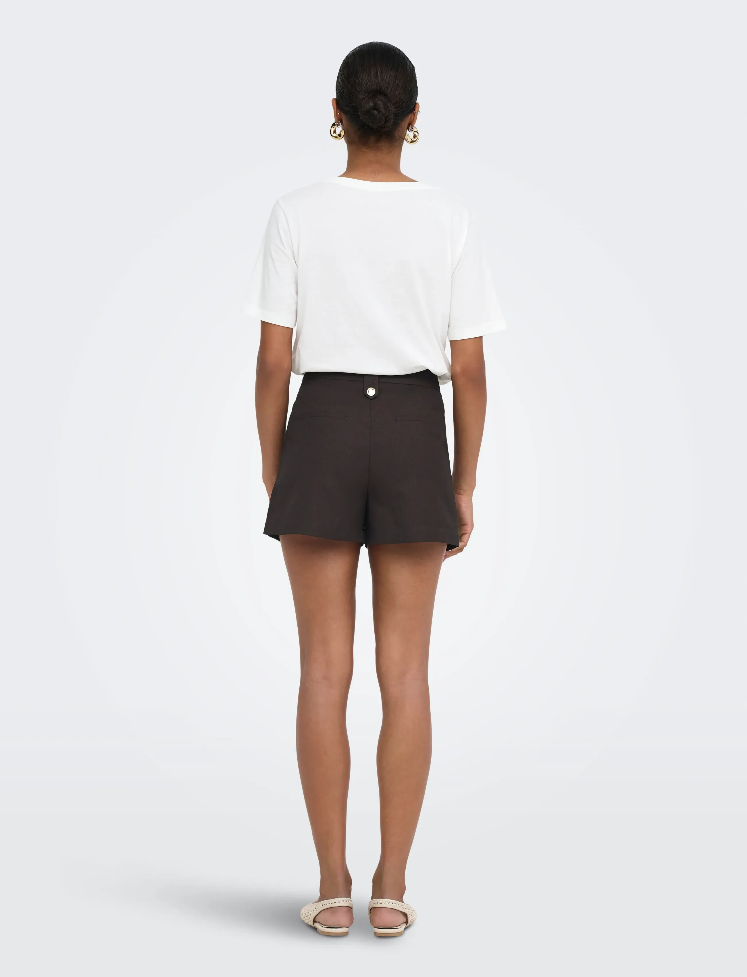 ONLY - ONLBAIA HW LINEN BL SHORTS TLR - casual shorts - coffee bean - 3