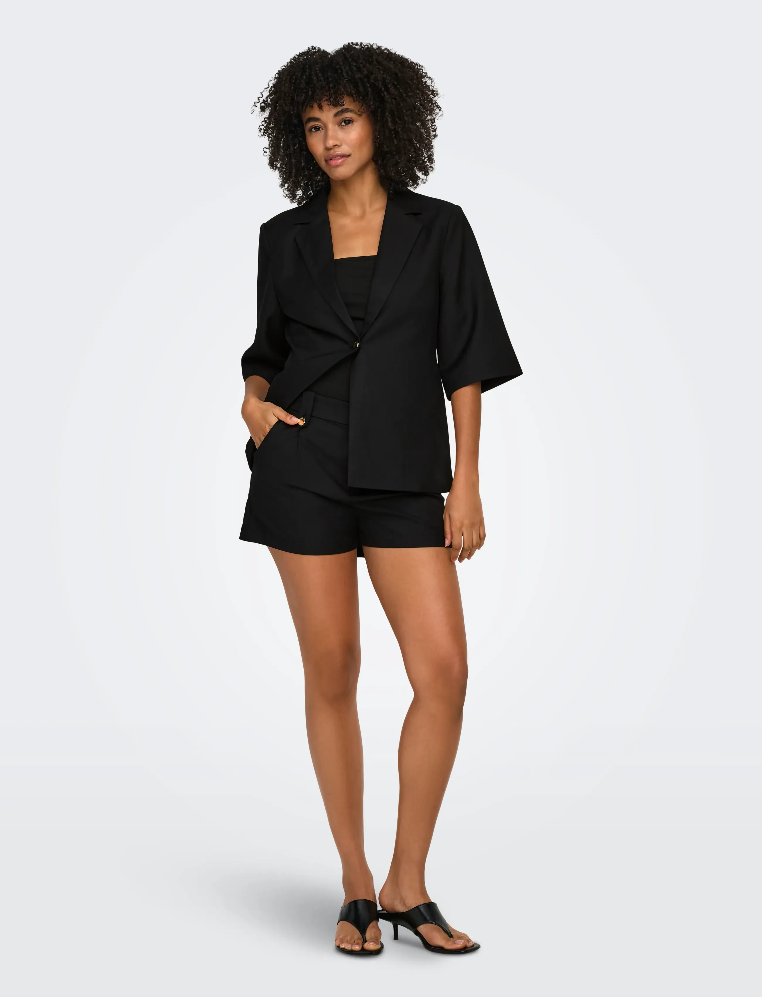 ONLY - ONLBAIA 2/4 LINEN BL BLAZER TLR - single breasted blazers - black - 4