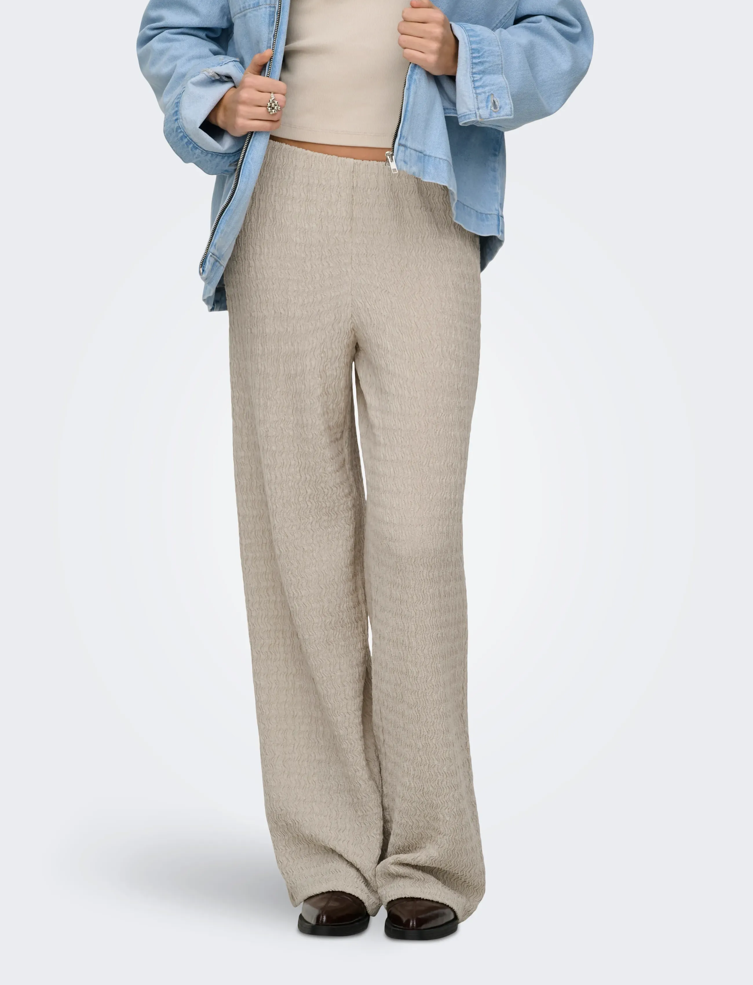 ONLY ONLILSE PANT STRUCTURE JRS NOOS - Bukser med brede ben - SILVER LINING / beige