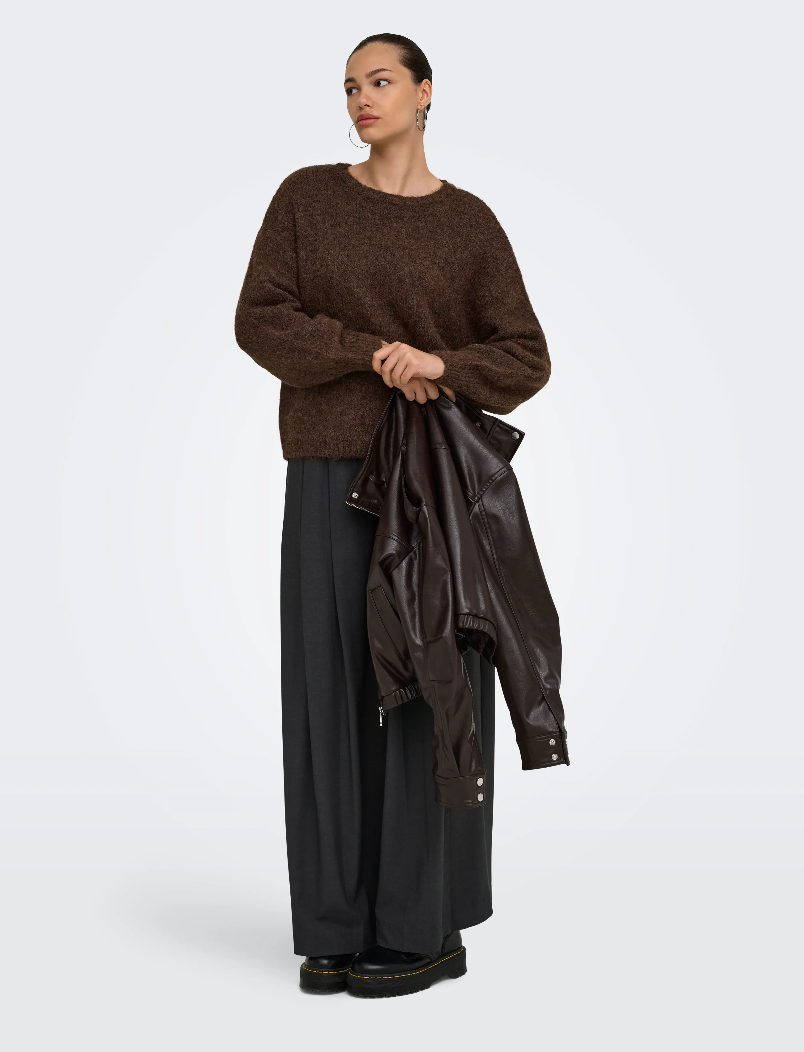ONLY - ONLNELLIE LS O-NECK KNT NOOS - coffee bean - 4