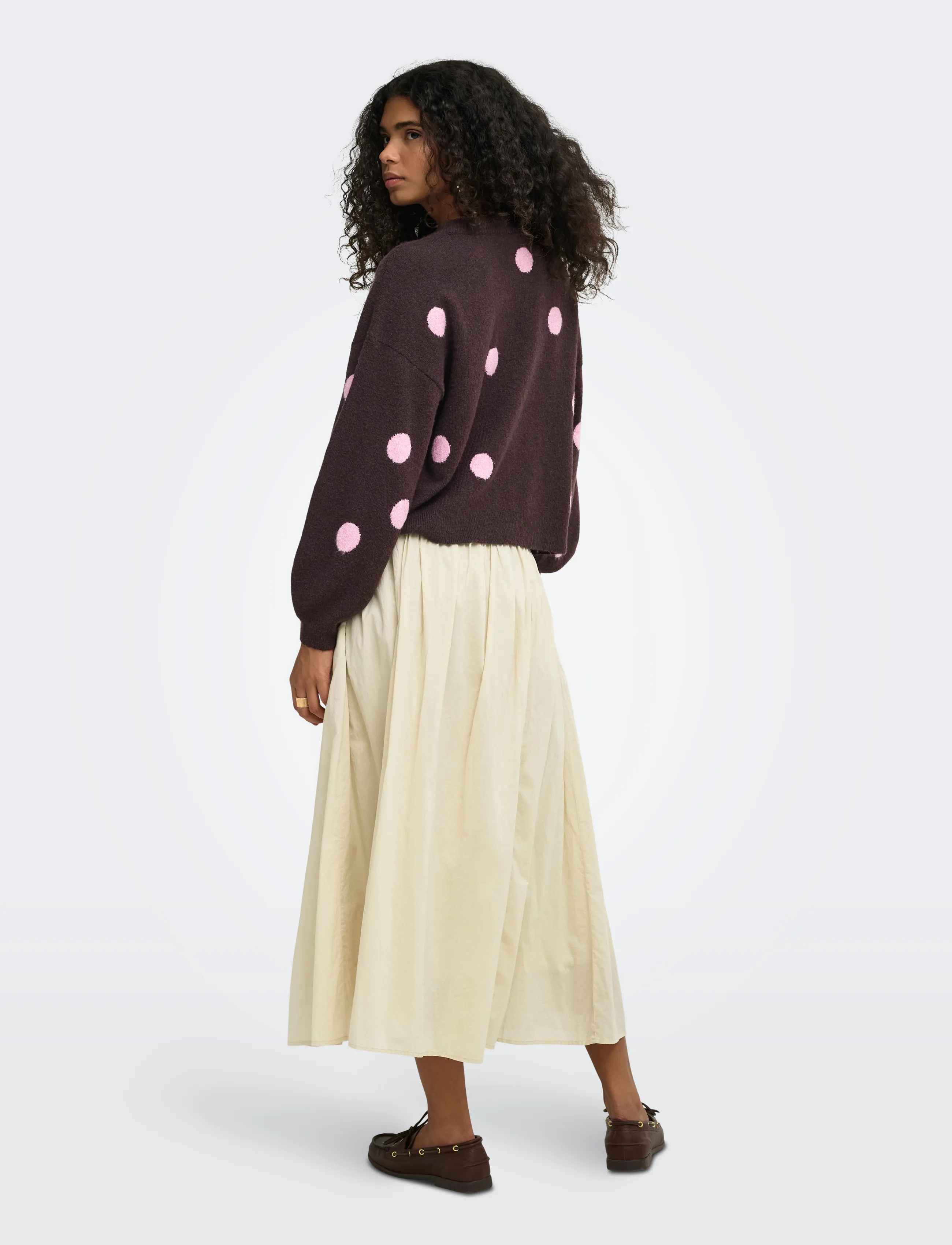 ONLY - ONLRICA LS DETAIL O-NECK CC KNT - stickade tröjor - fudge - 3