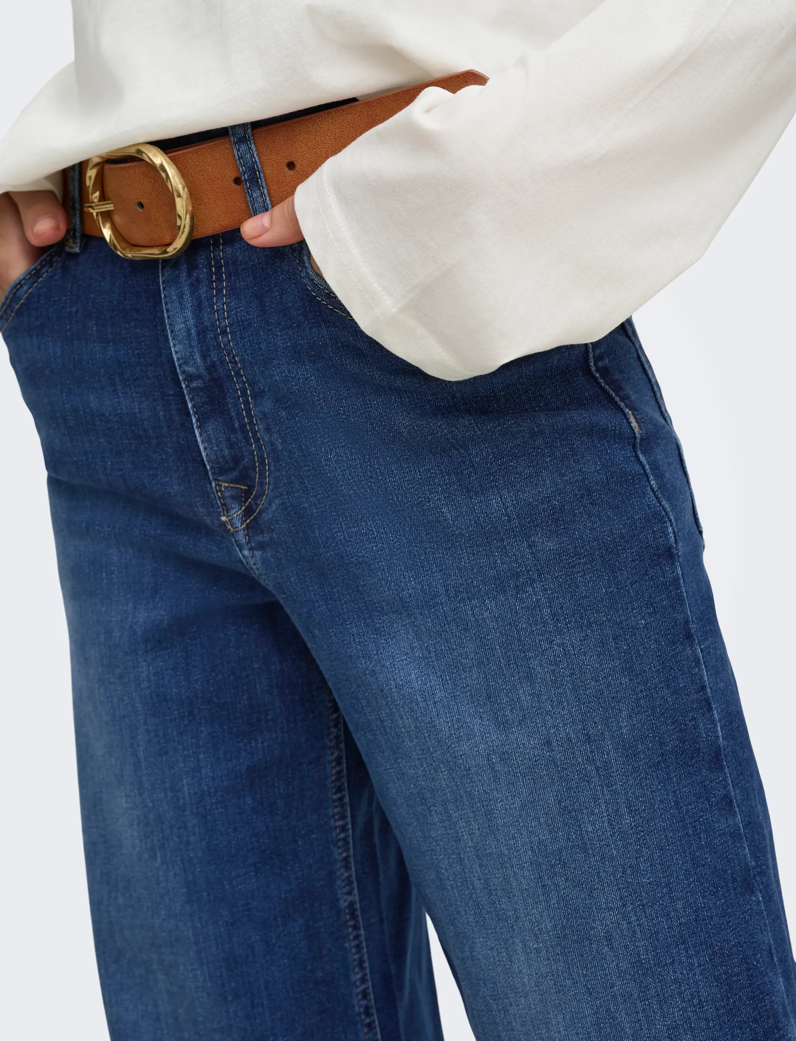 ONLY - ONLMADISON BLUSH HW WIDE DNM DOT229 NOOS - hosen mit weitem bein - dark blue denim - 5