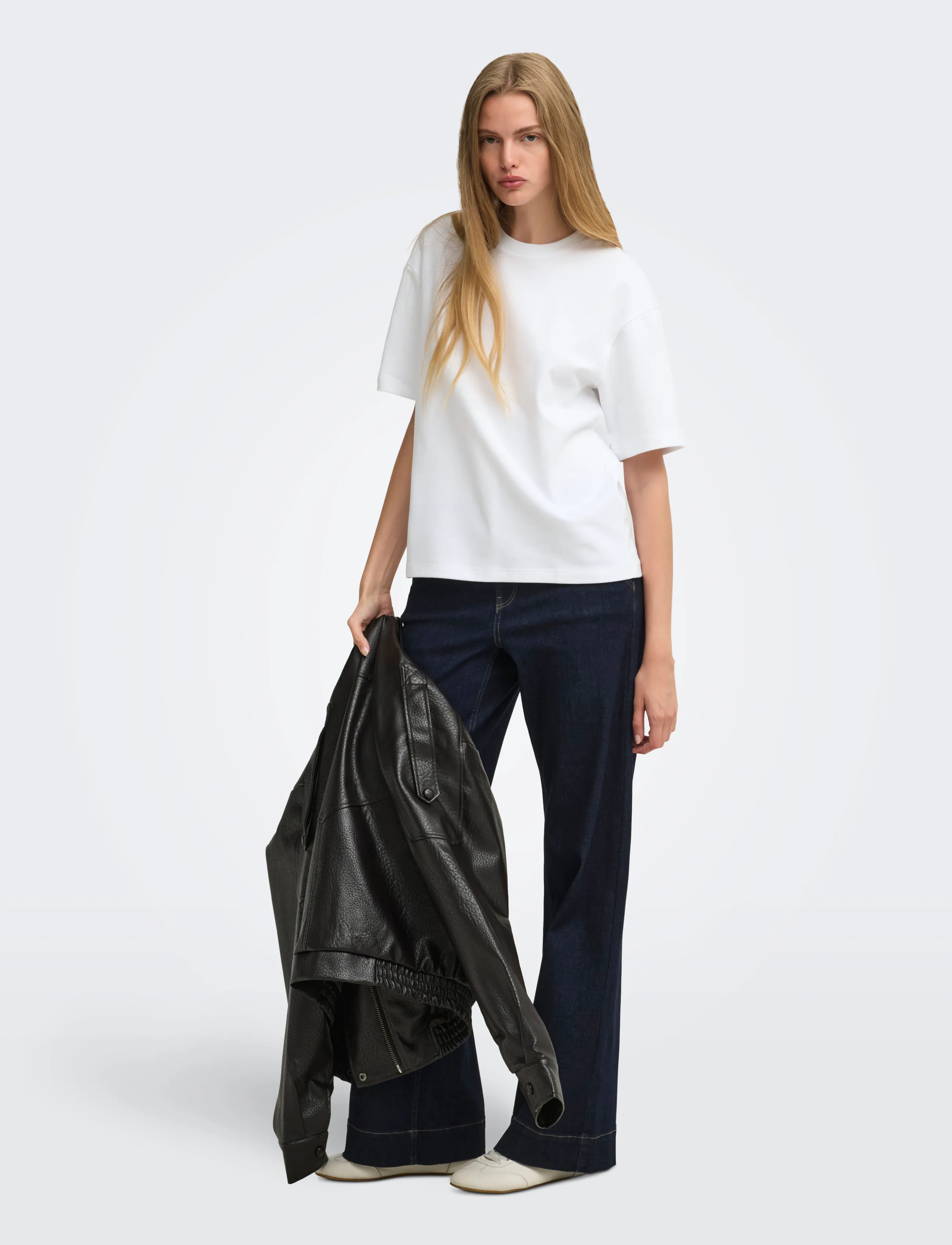 ONLY - ONLSUPERIOR SS ONECK LOOSETOP JRS NOOS - t-shirts - bright white - 4