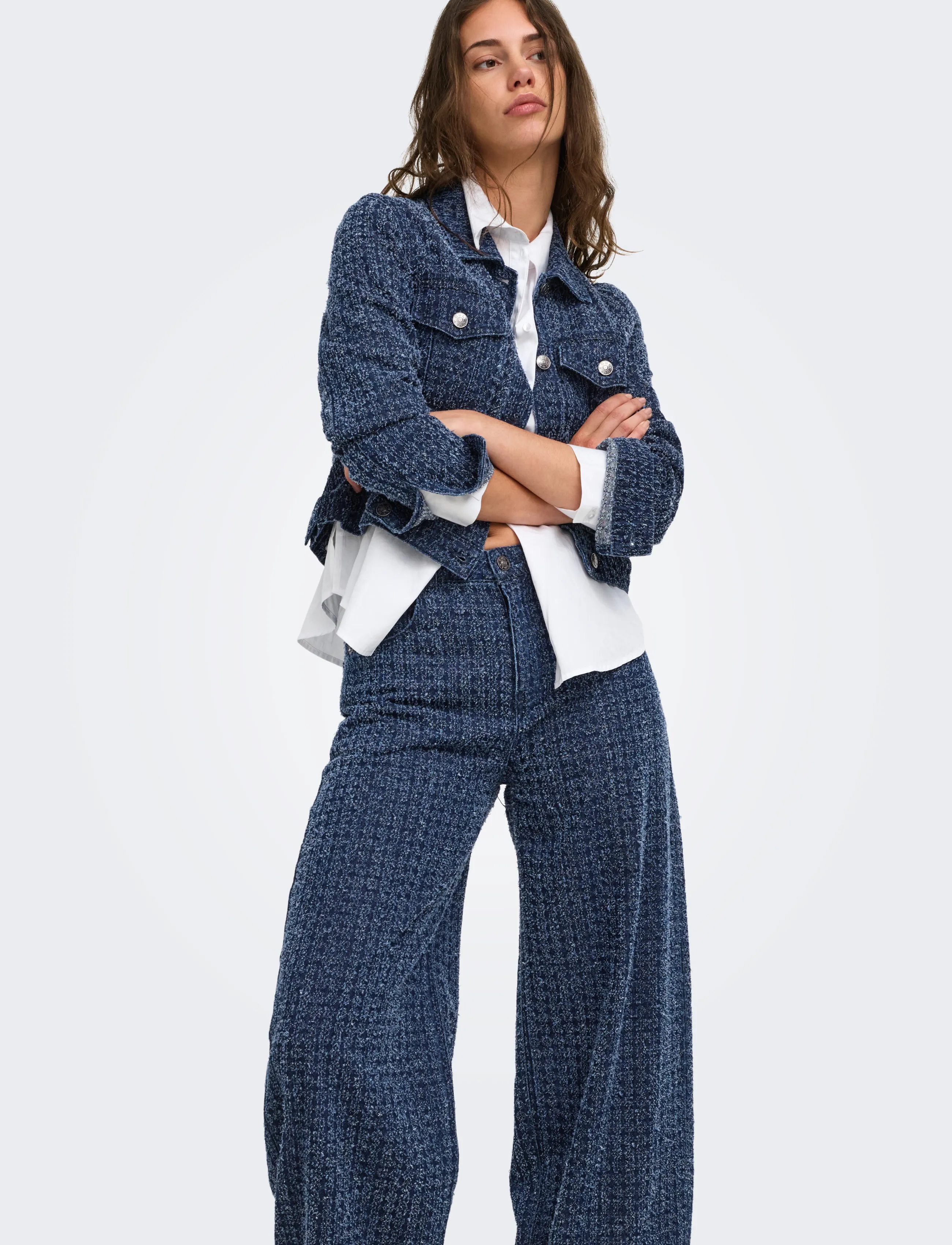 ONLY Onltaylor Hw Boucle Barrel Dnm Siji relaxed fit jeans dam – bild 6